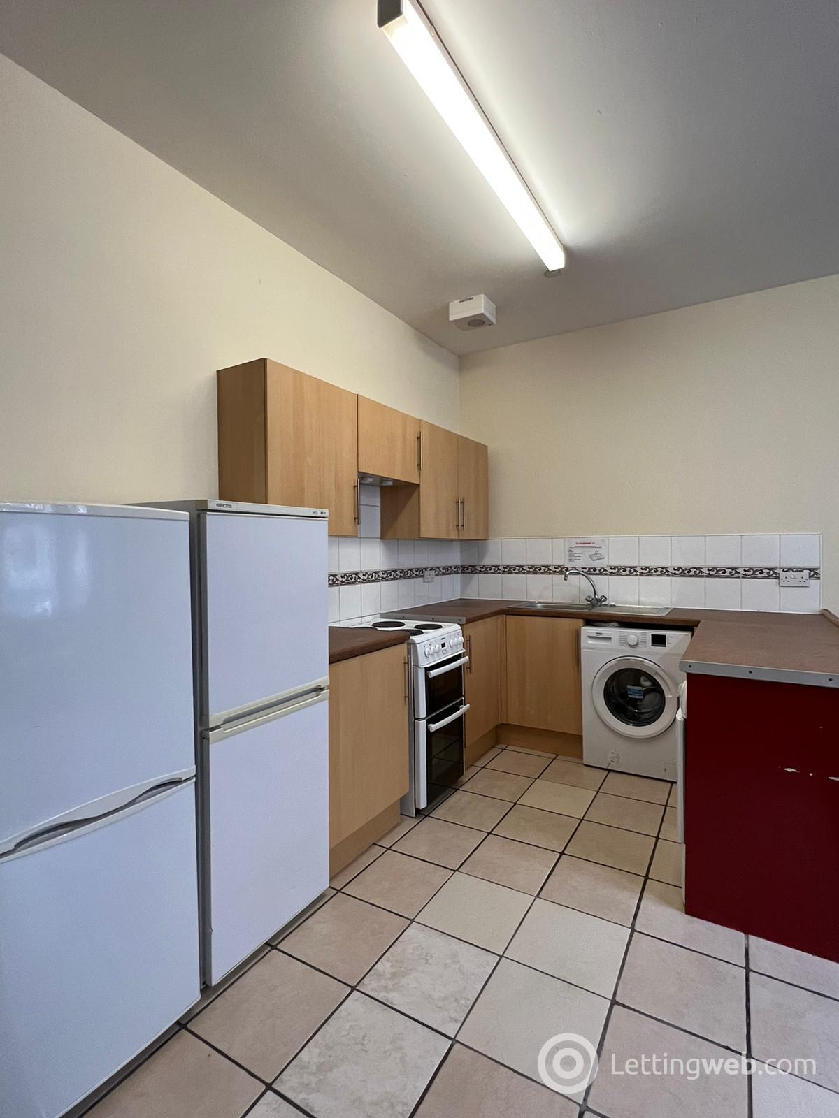 Property to rent in 11A, Whitehall Street, Dundee, DD1 4AA