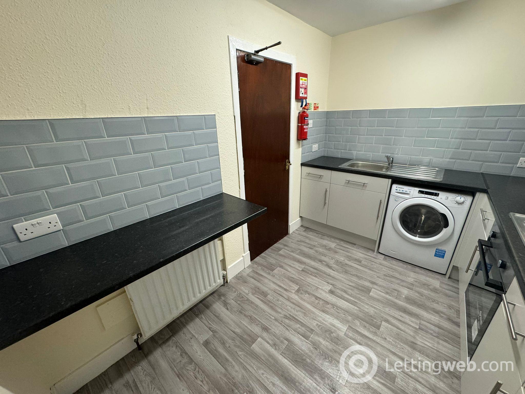 Property to rent in 1/L, 6 Cleghorn Street, Dundee, DD2 2NR