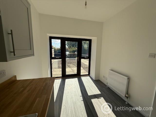 Property to rent in 1A Westgrove Avenue