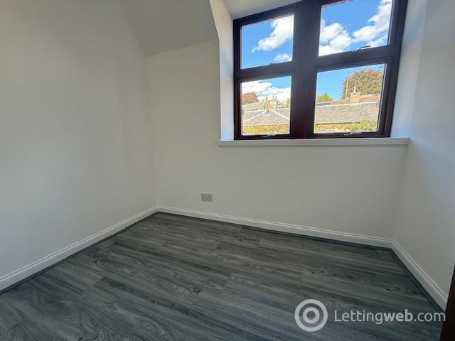 Property to rent in 1A Westgrove Avenue