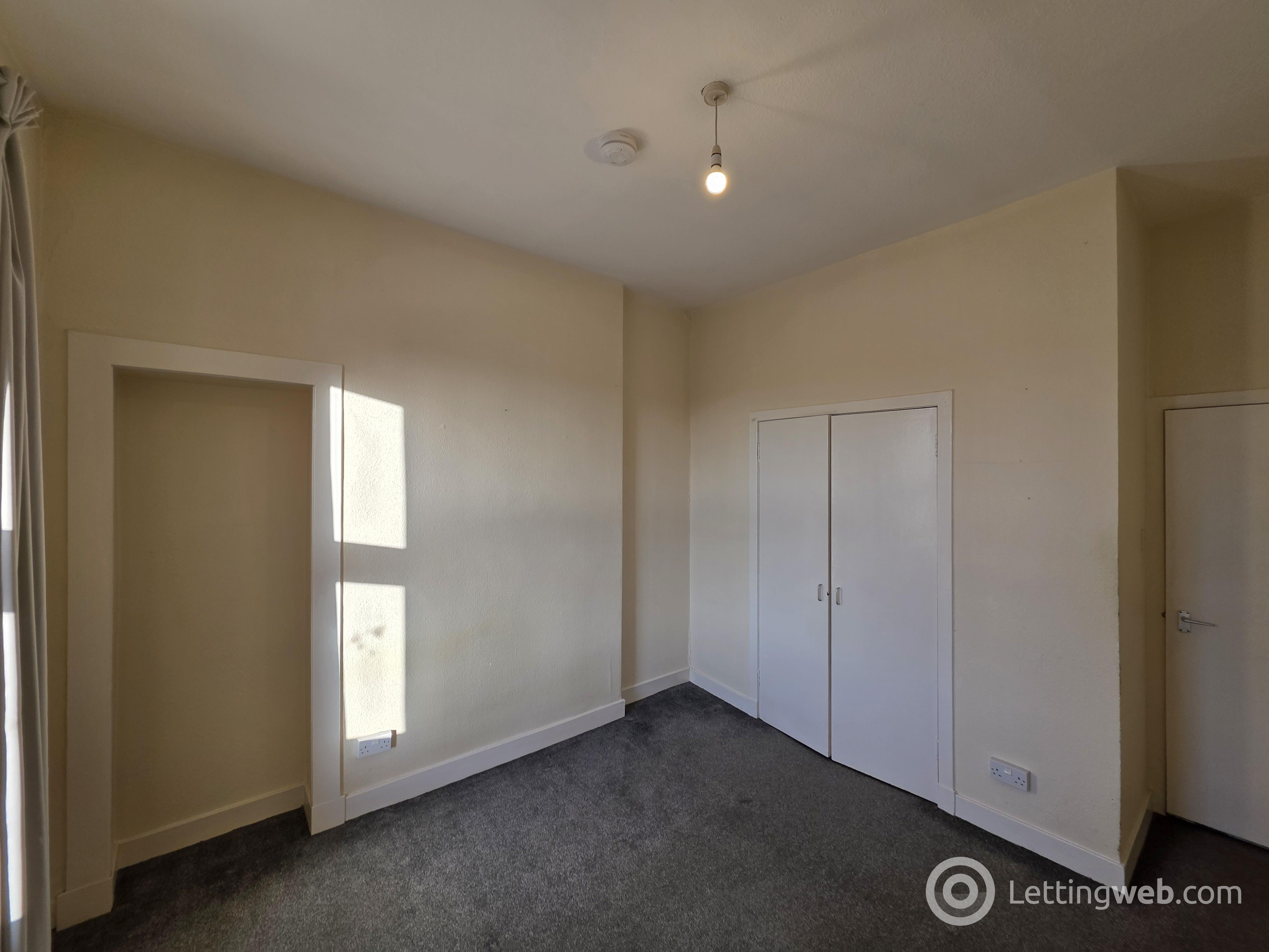 Property to rent in 7 Parker Street 2/2