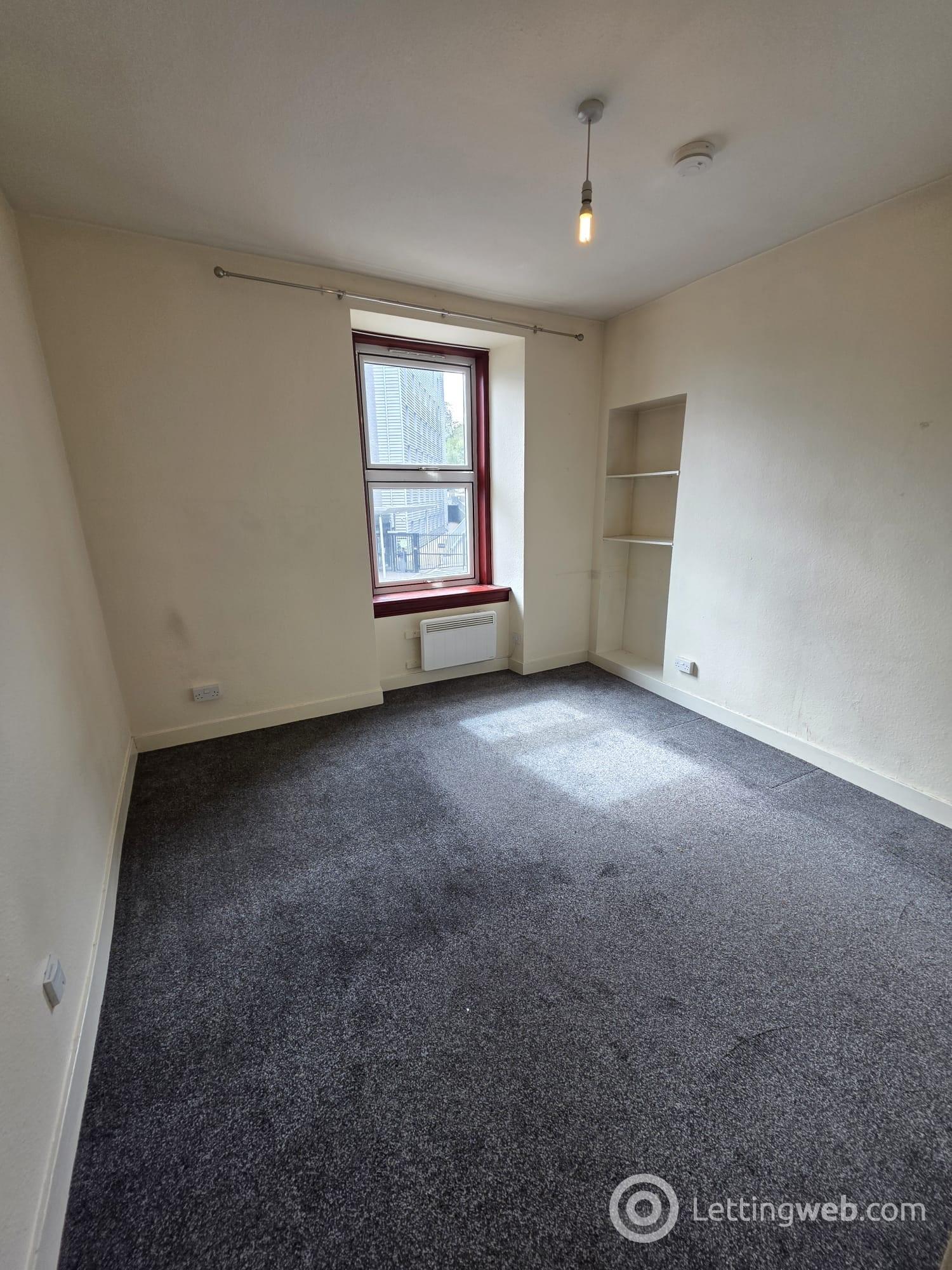 Property to rent in 9 Parker Street 1/2