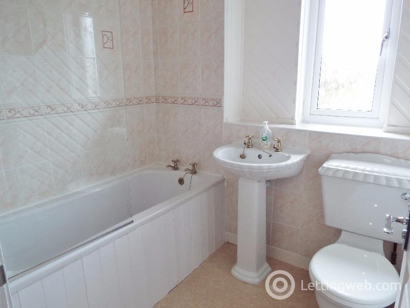 Property to rent in Glenmore, Whitburn