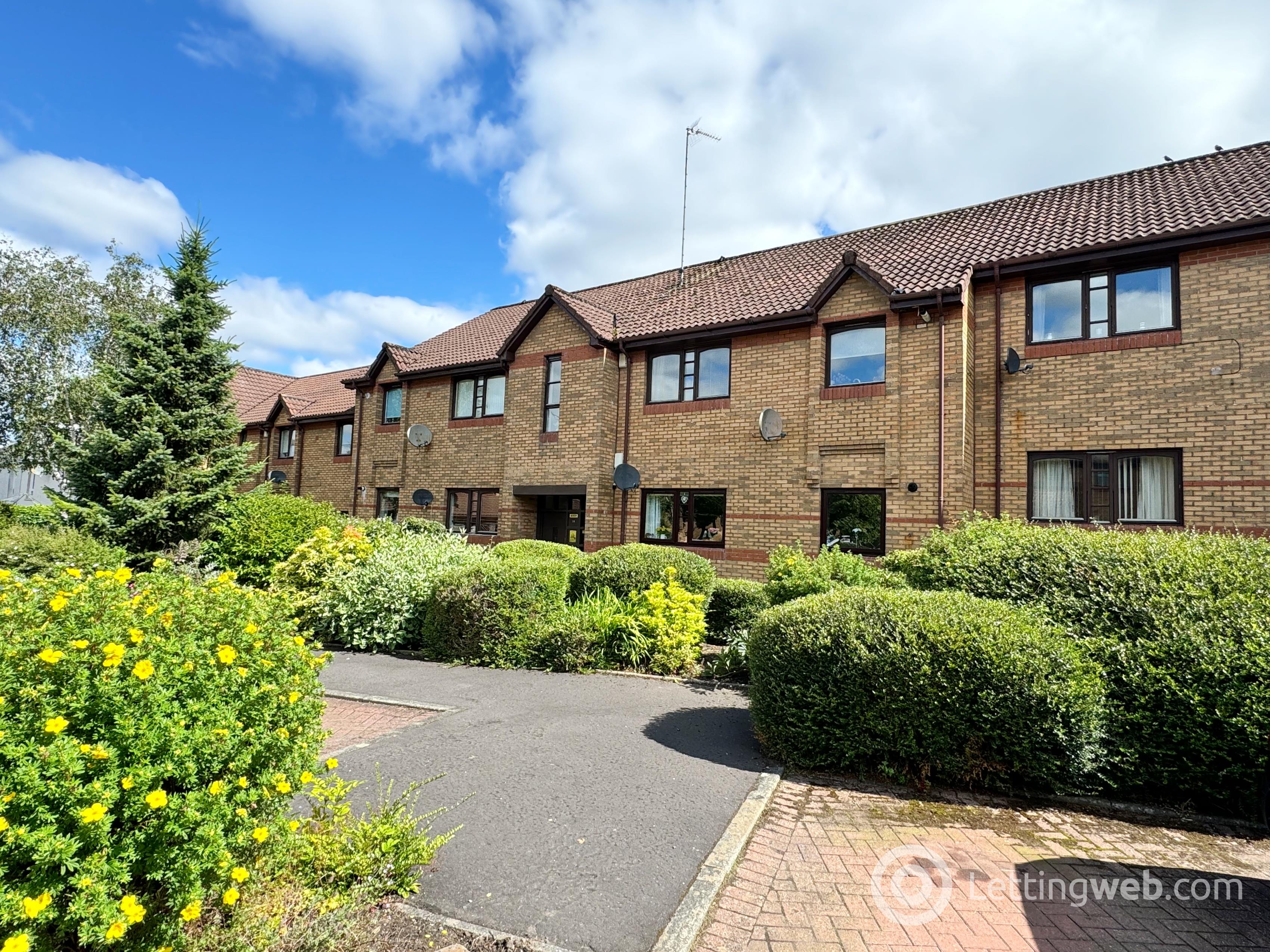 Property to rent in Glenville Gate, Clarkston, Glasgow, G76 8SS