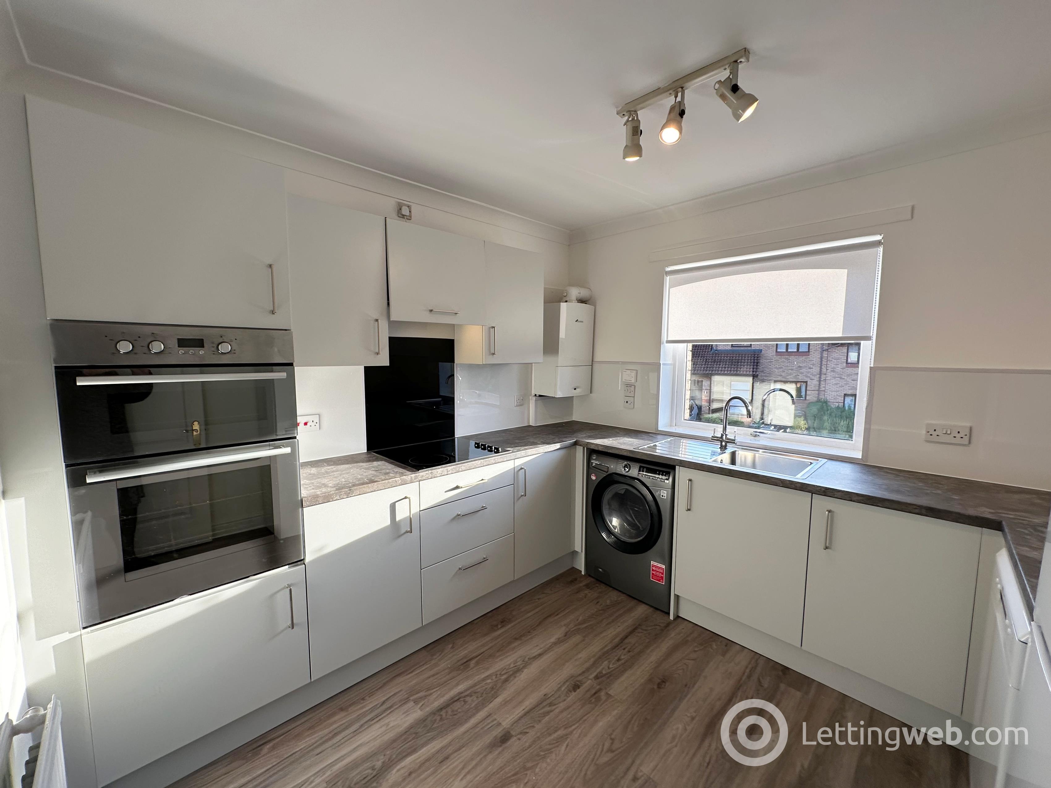 Property to rent in Glenville Gate, Clarkston, Glasgow, G76 8SS