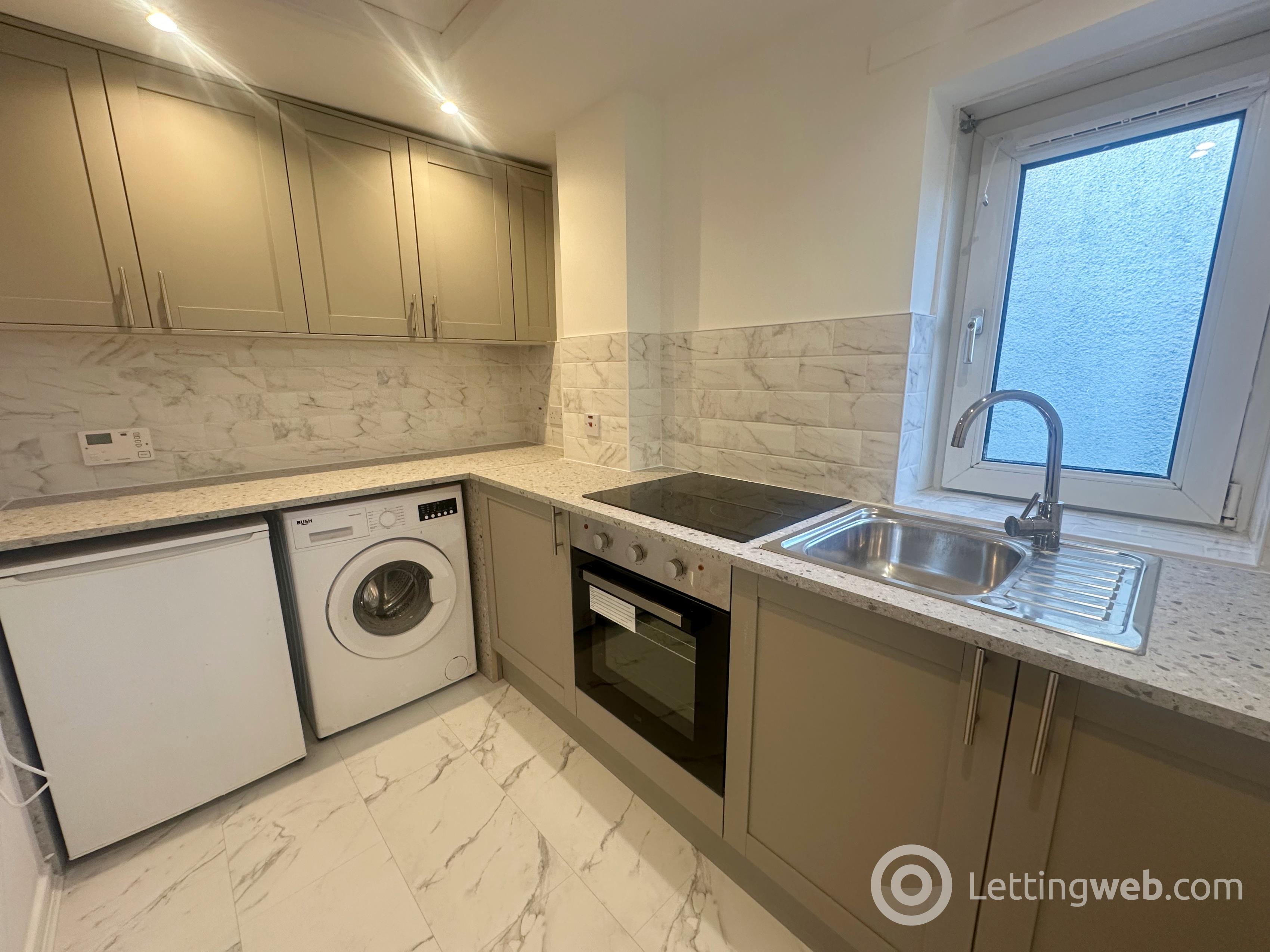 Property to rent in Avon House, The Furlongs, Hamilton, ML3 0BL