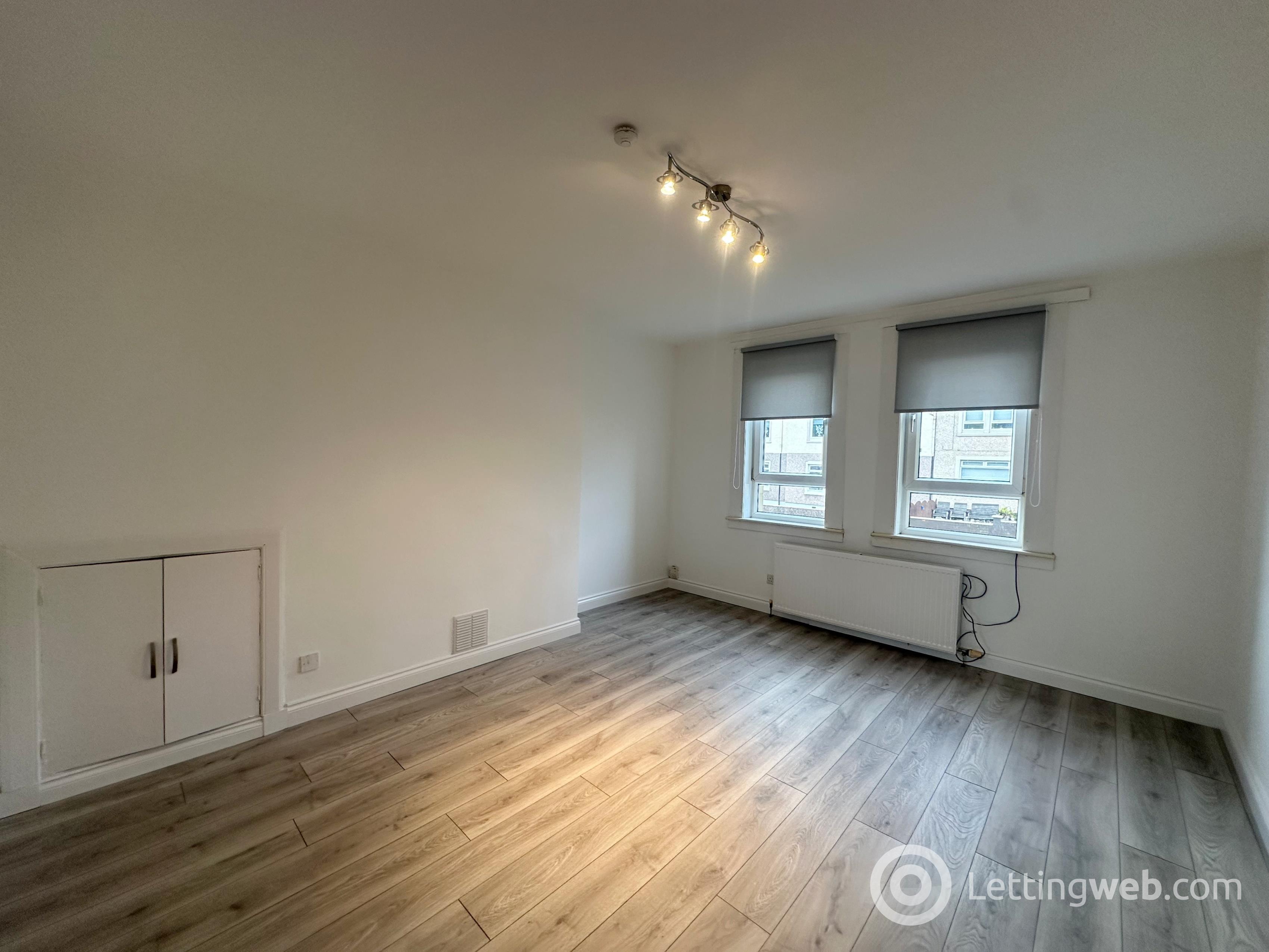 Property to rent in George Street, Chapelhall, Airdrie, ML6 8SZ