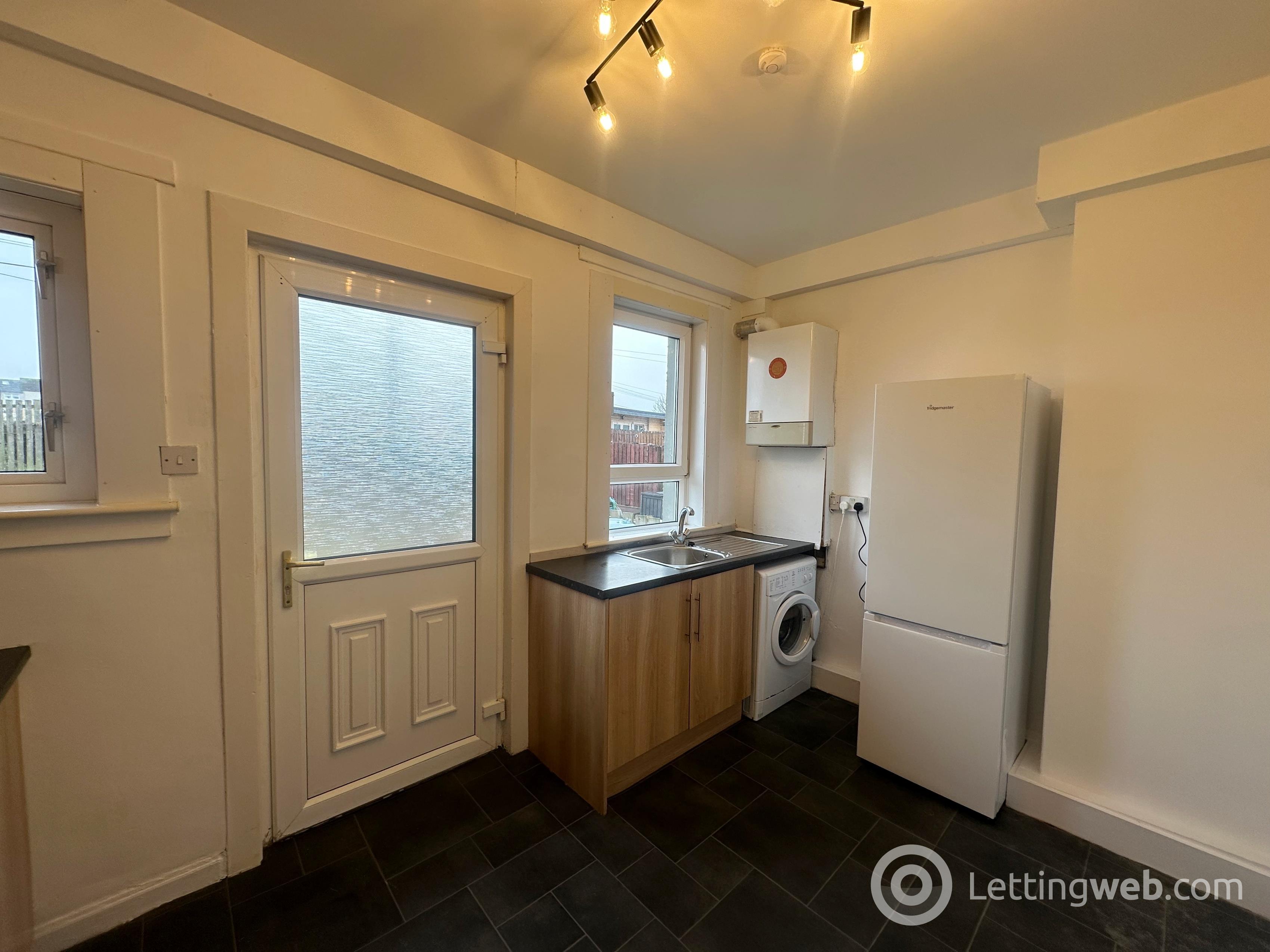 Property to rent in George Street, Chapelhall, Airdrie, ML6 8SZ