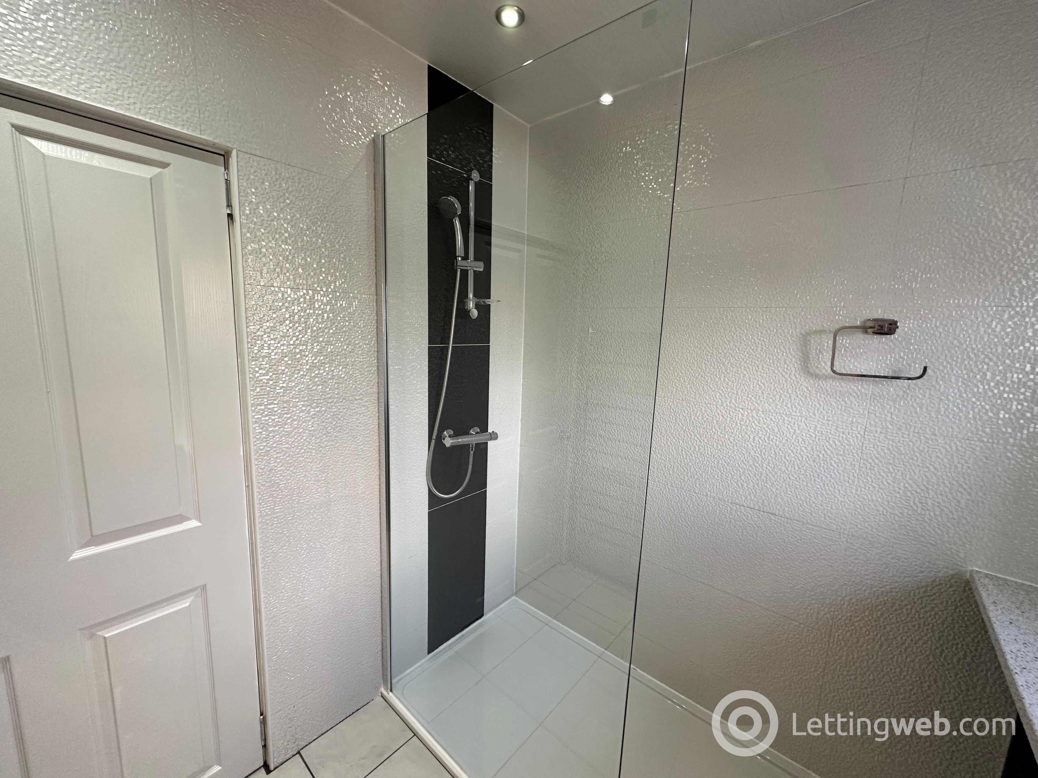 Property to rent in Lanark Road, Rosebank, Carluke, ML8 5QB