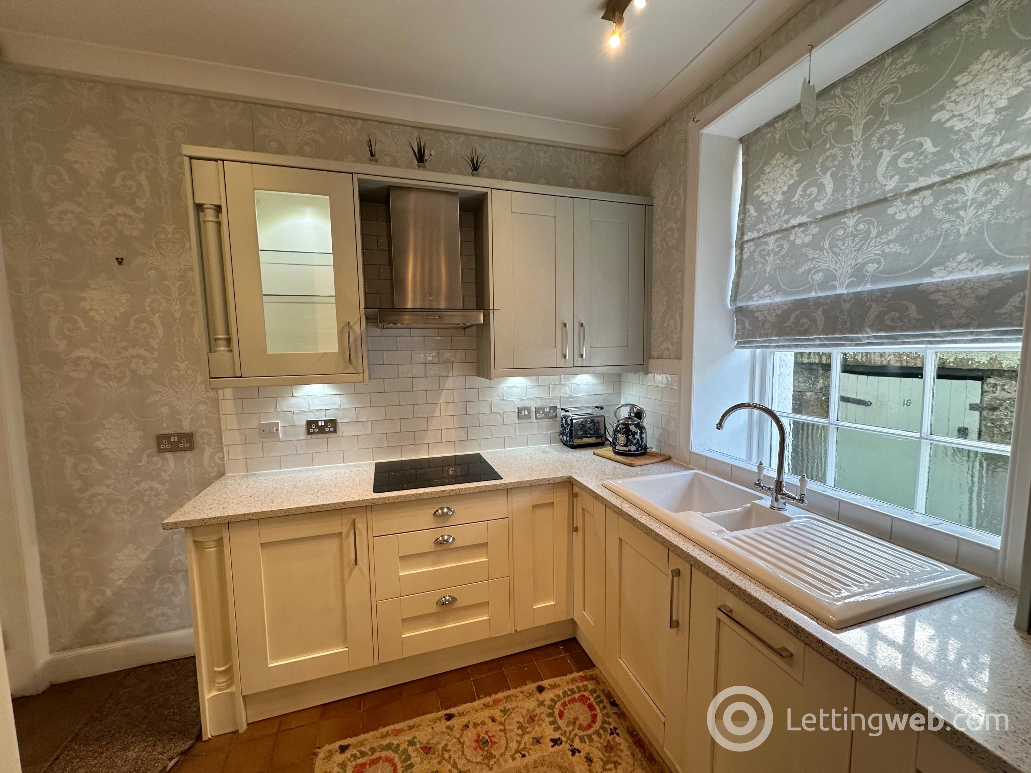Property to rent in Lanark Road, Rosebank, Carluke, ML8 5QB