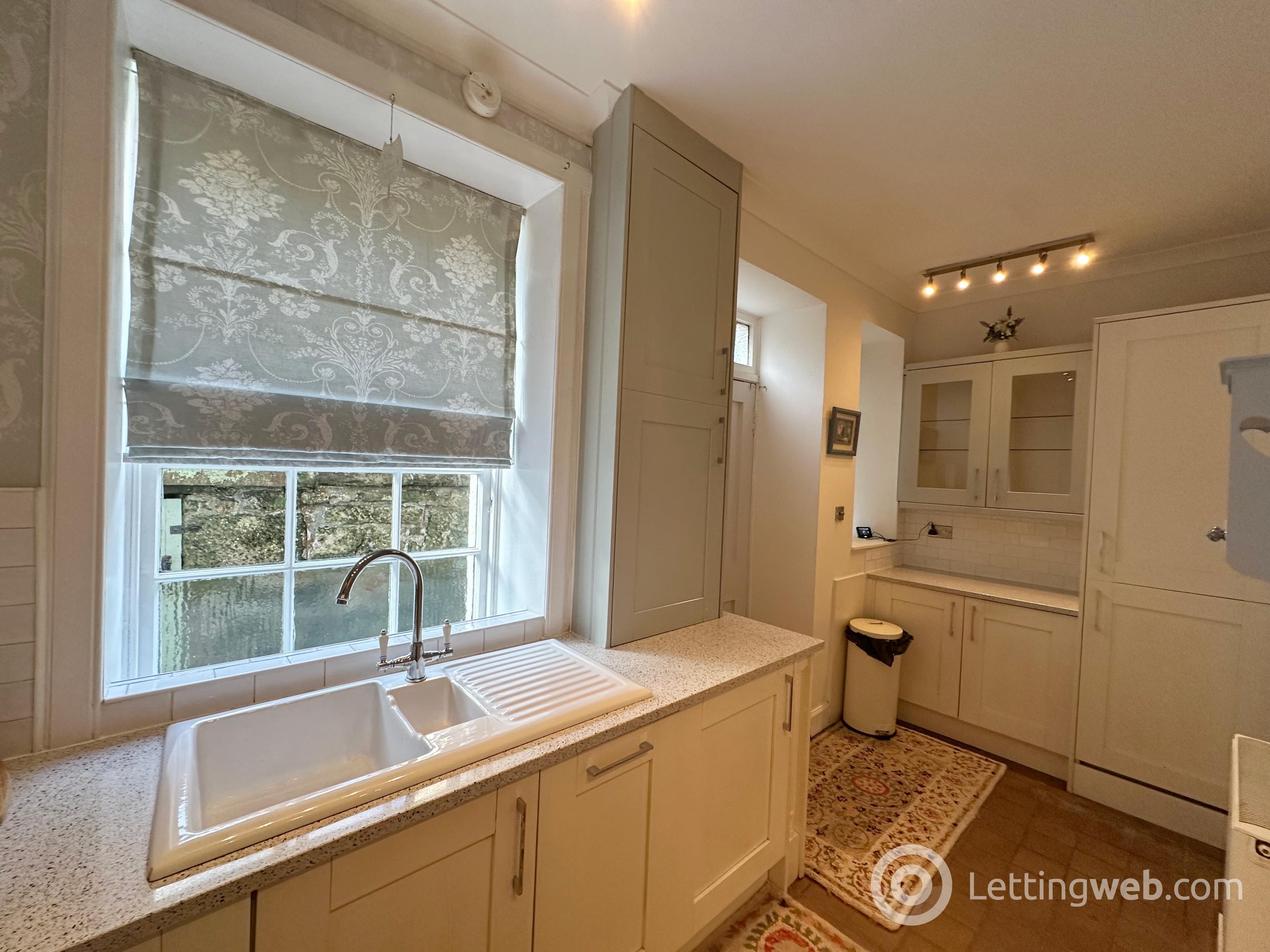 Property to rent in Lanark Road, Rosebank, Carluke, ML8 5QB