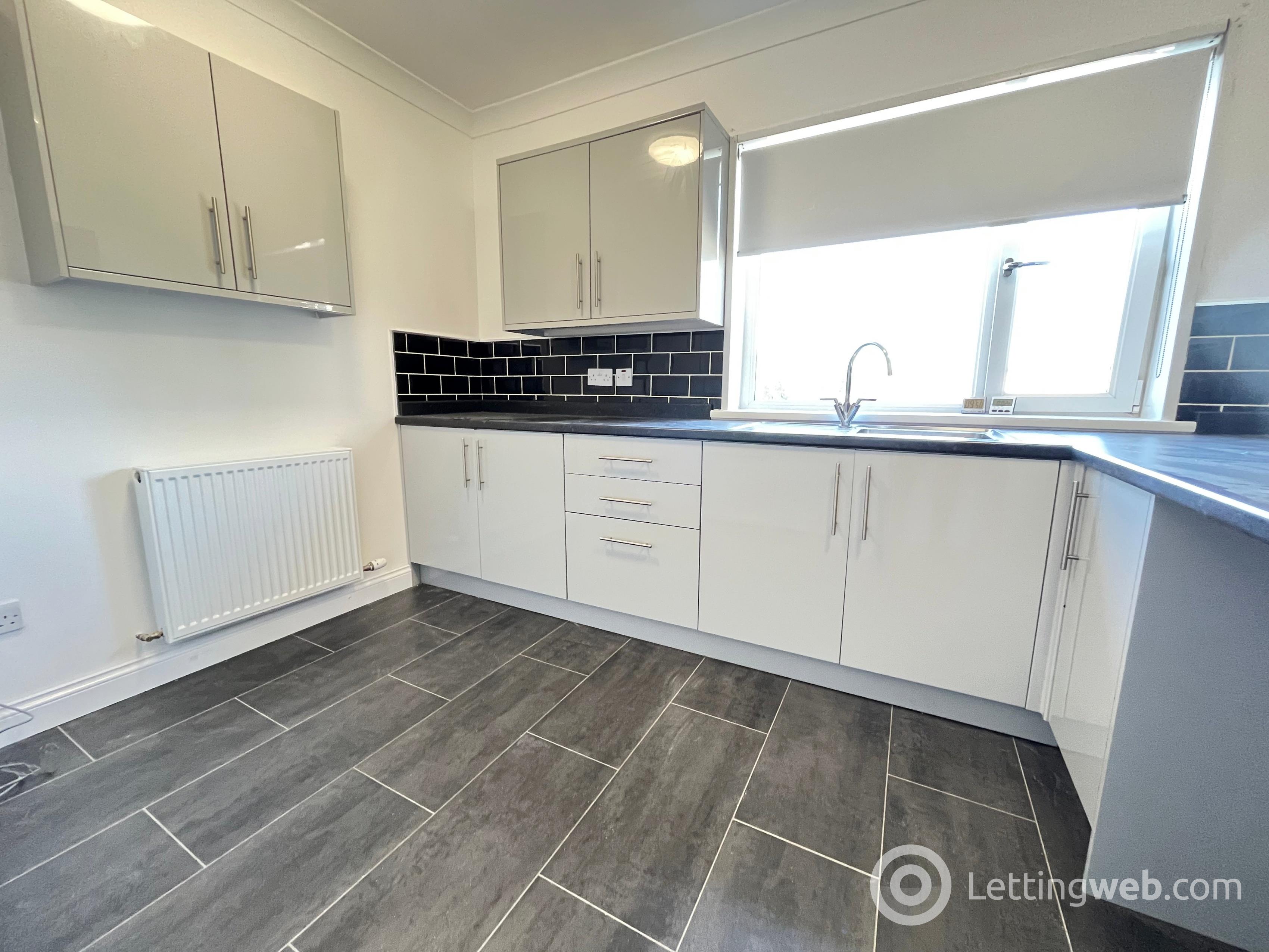 Property to rent in Portland Place, Hamilton, ML3 7LA