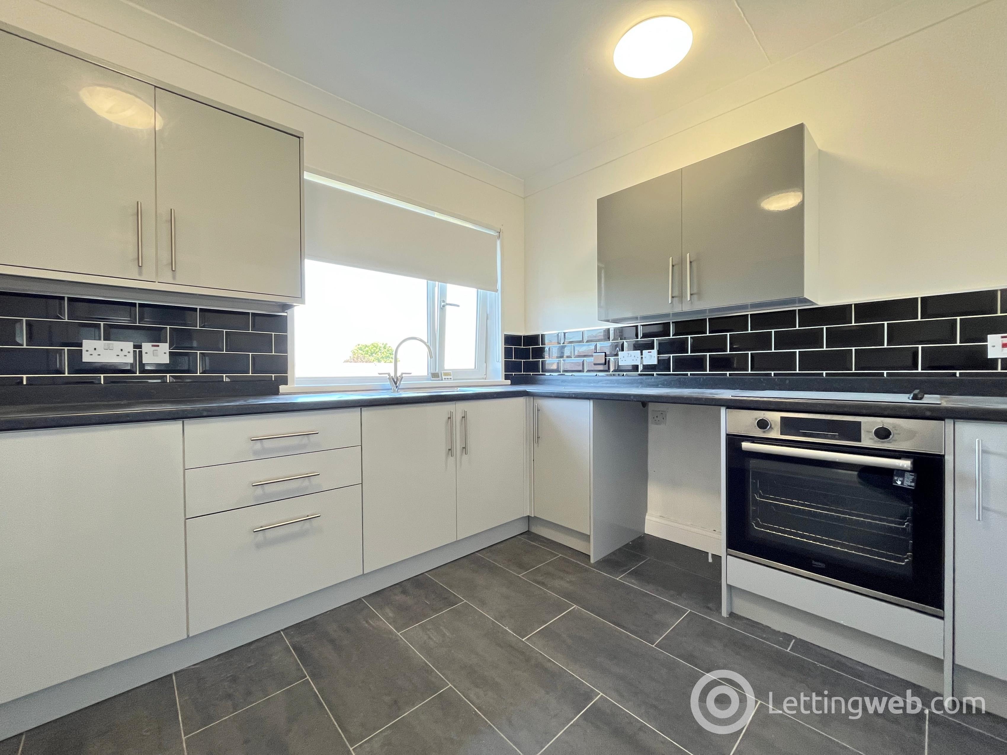 Property to rent in Portland Place, Hamilton, ML3 7LA