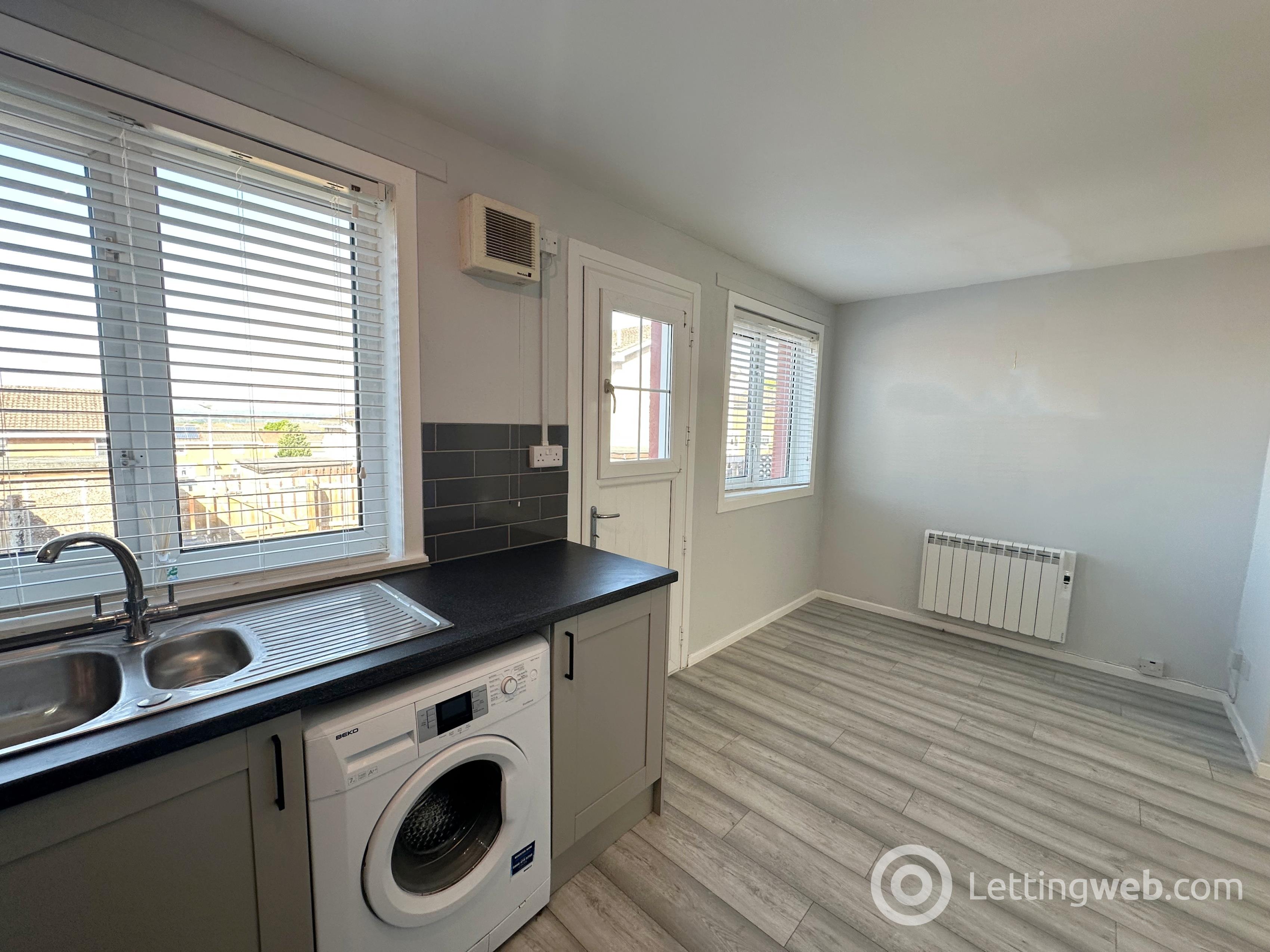 Property to rent in Solway Court, Hamilton, ML3 8TR