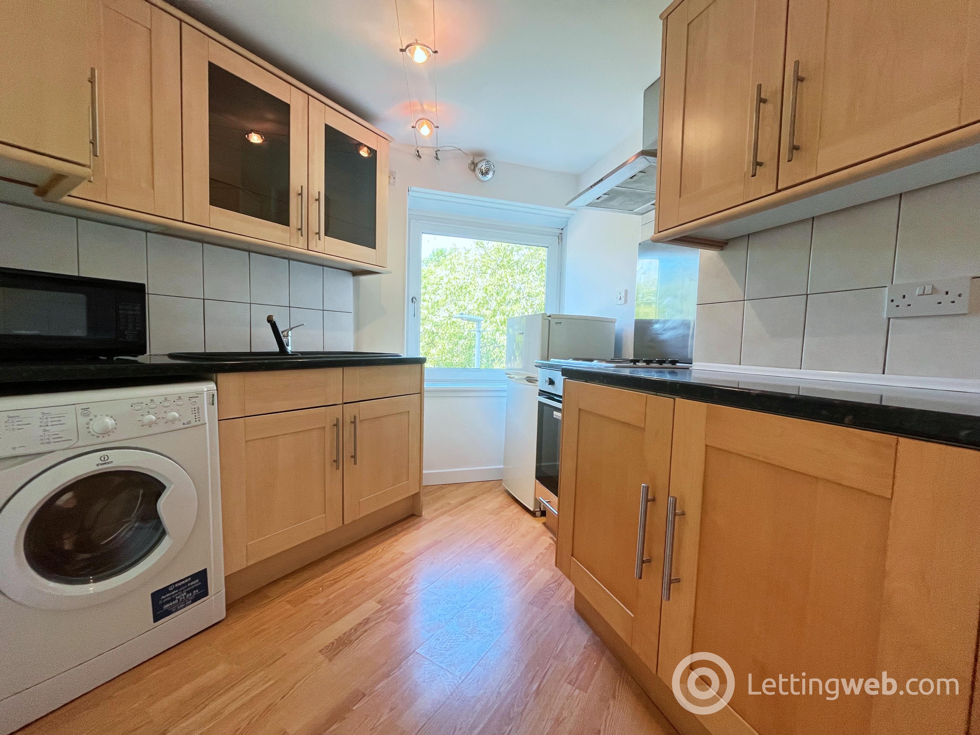 Property to rent in Avon House, The Furlongs, Hamilton, ML3 0BL