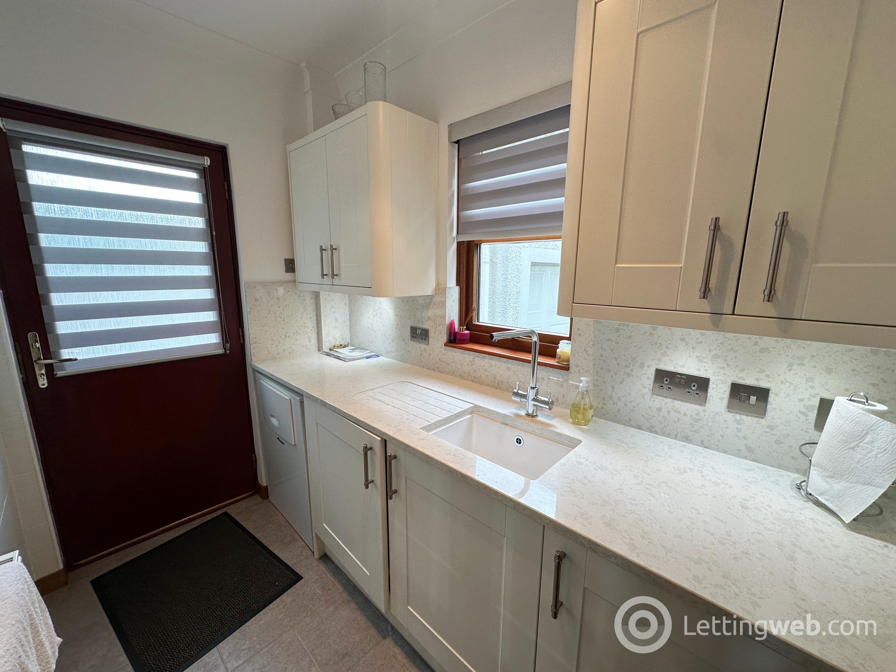 Property to rent in Chapel Road, Strathaven, ML10 6NA