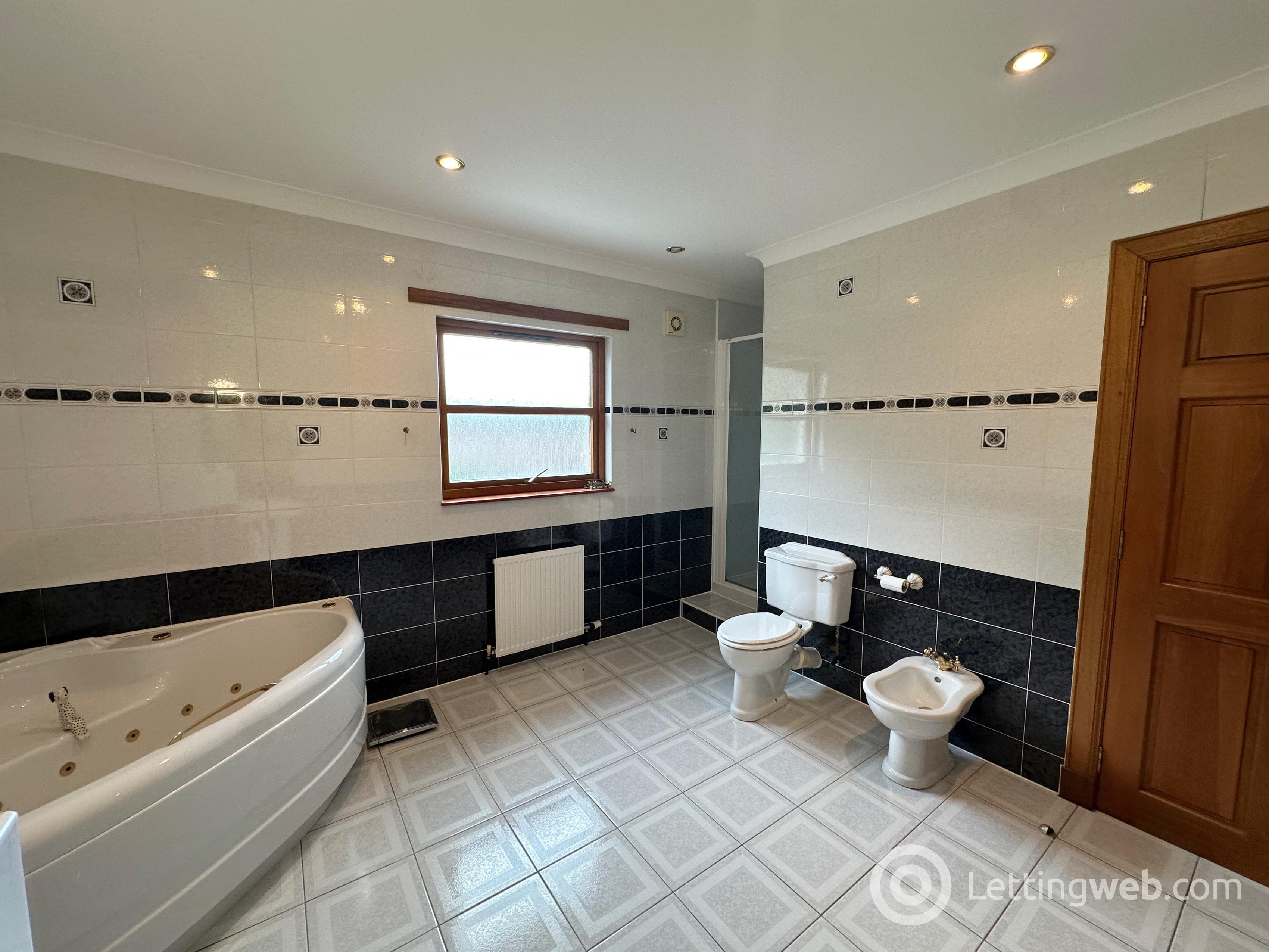 Property to rent in Chapel Road, Strathaven, ML10 6NA