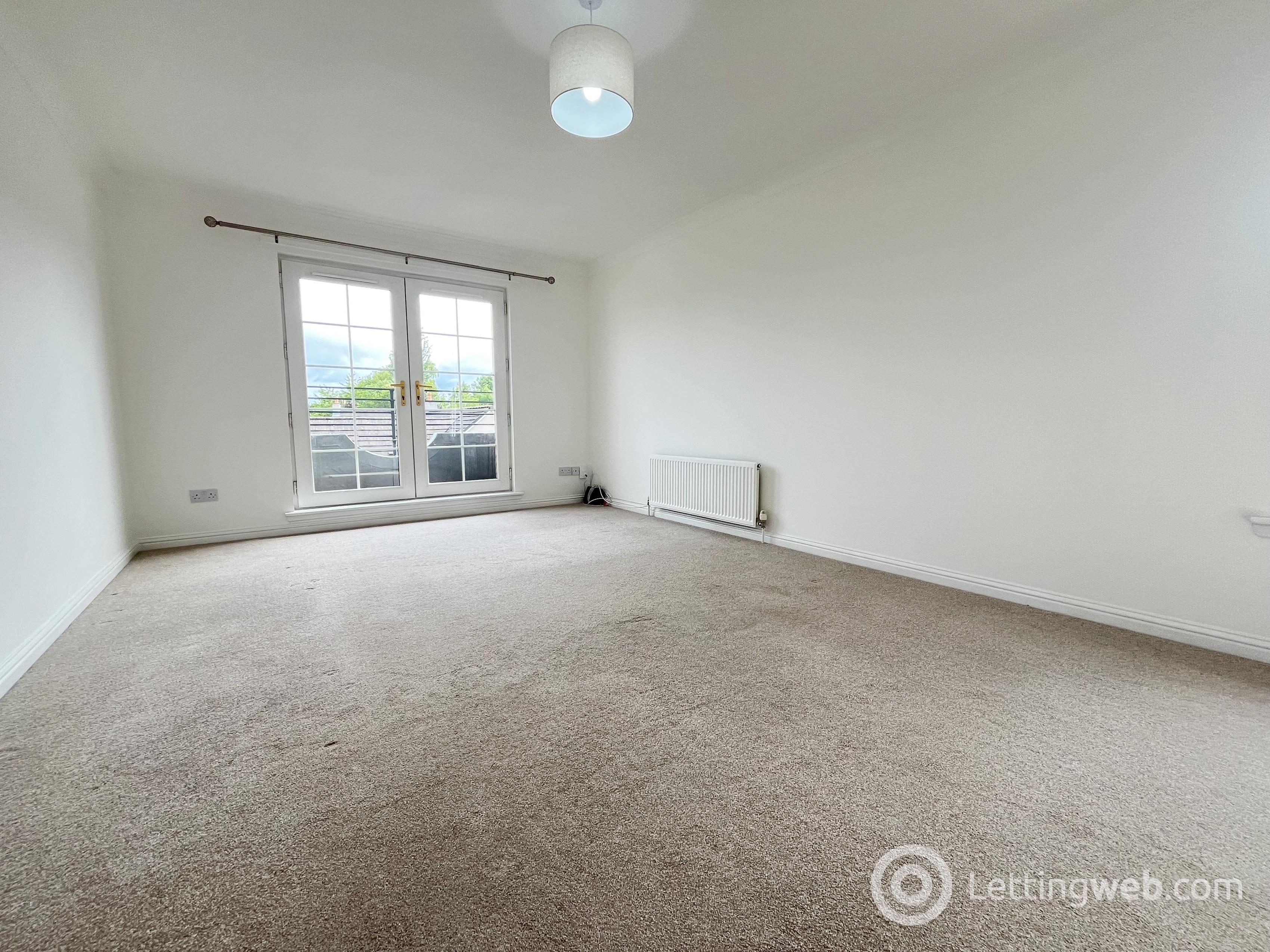Property to rent in 98 Old Station Court, Bothwell, Glasgow, G71 8PE