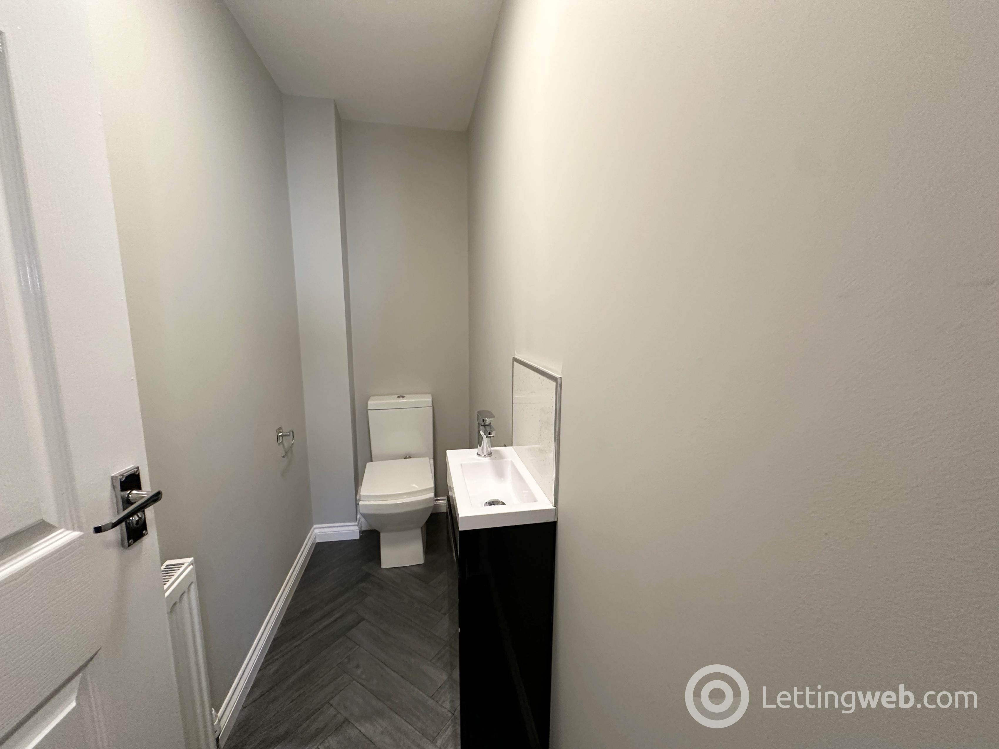 Property to rent in John Street, Larkhall, ML9 2ET
