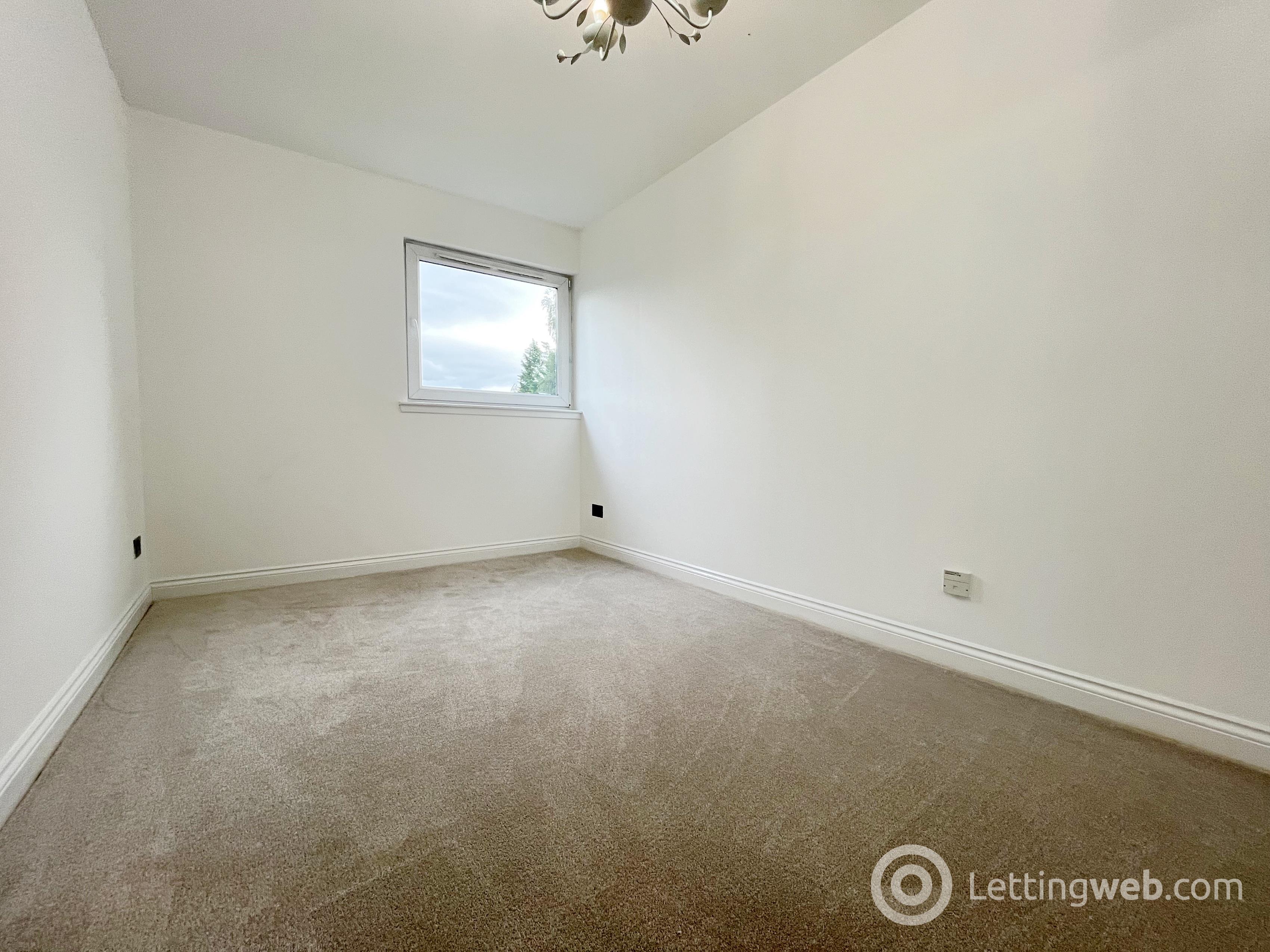 Property to rent in May Gardens, Wishaw, ML2 7PB