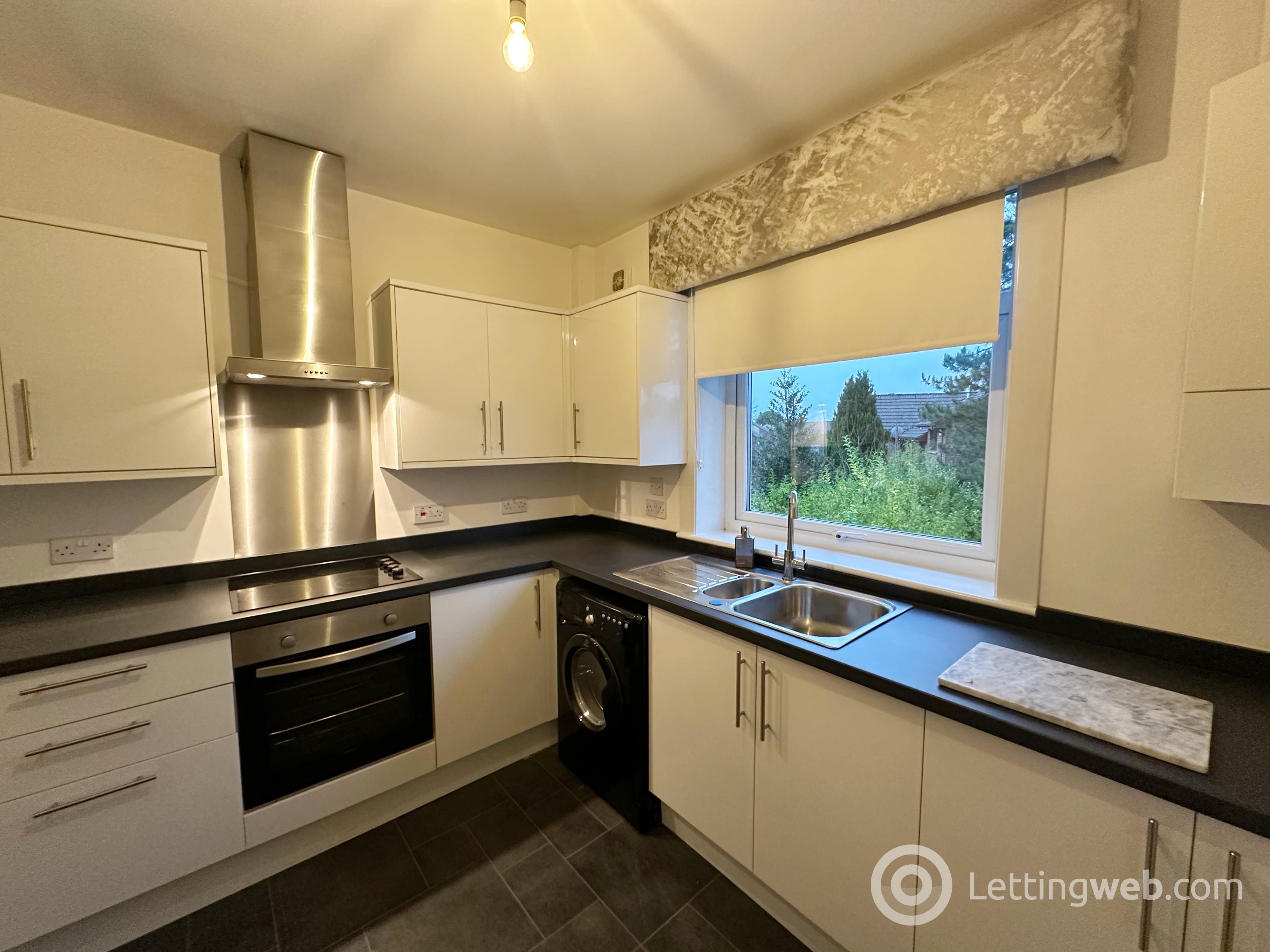 Property to rent in London Street, Larkhall, ML9 1AG