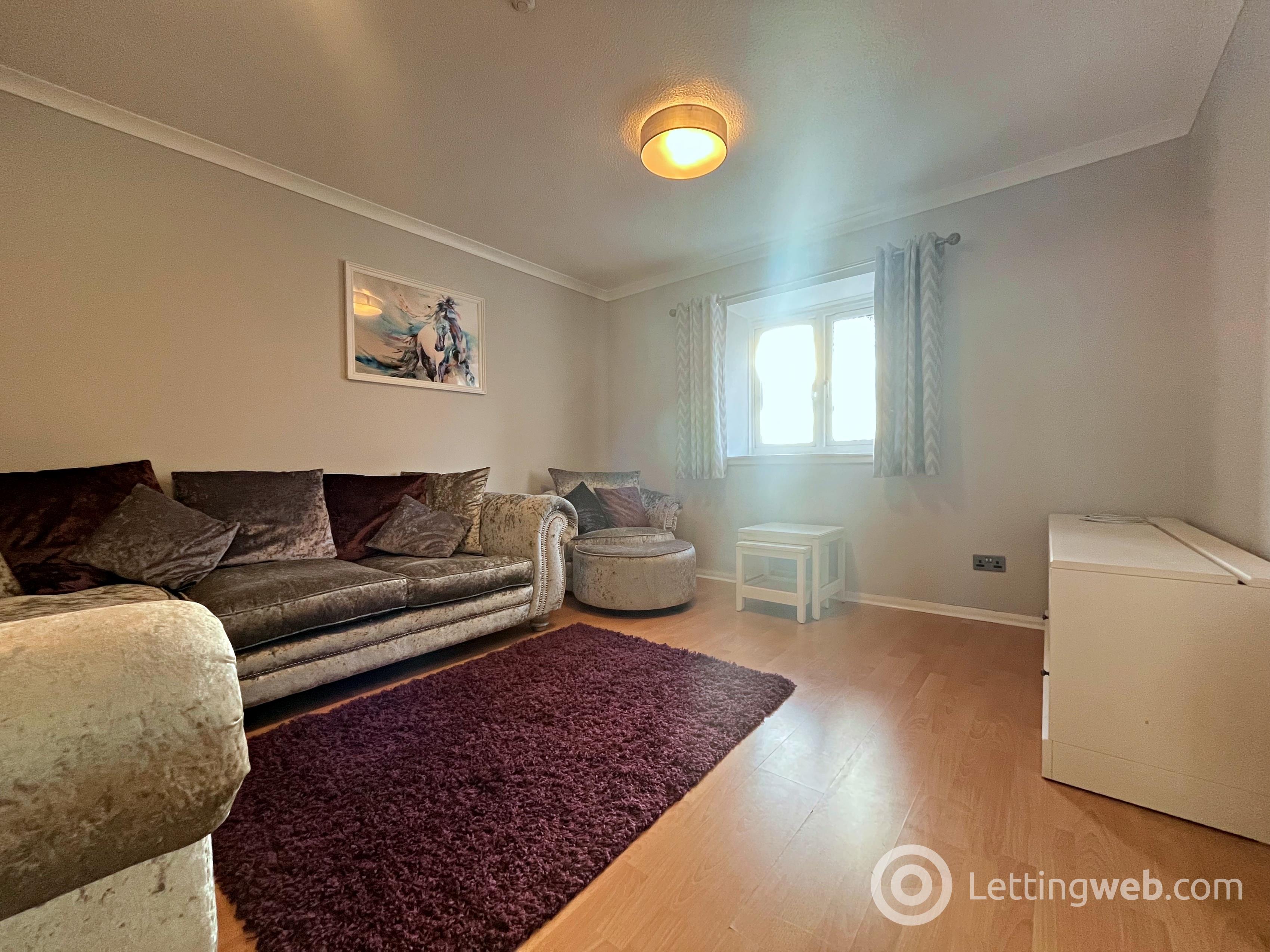 Property to rent in Park View, Strathaven, ML10 6NW