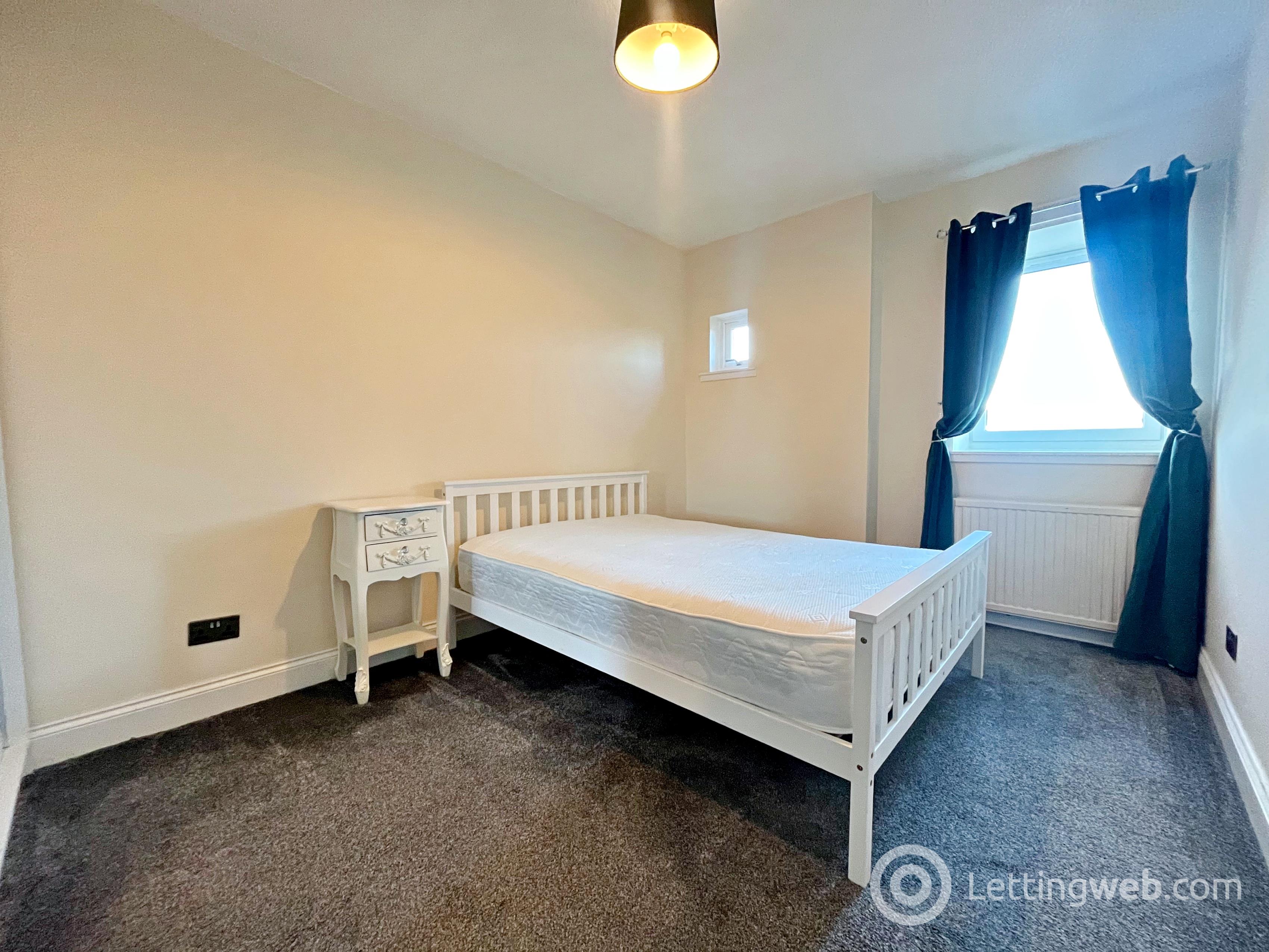 Property to rent in Park View, Strathaven, ML10 6NW