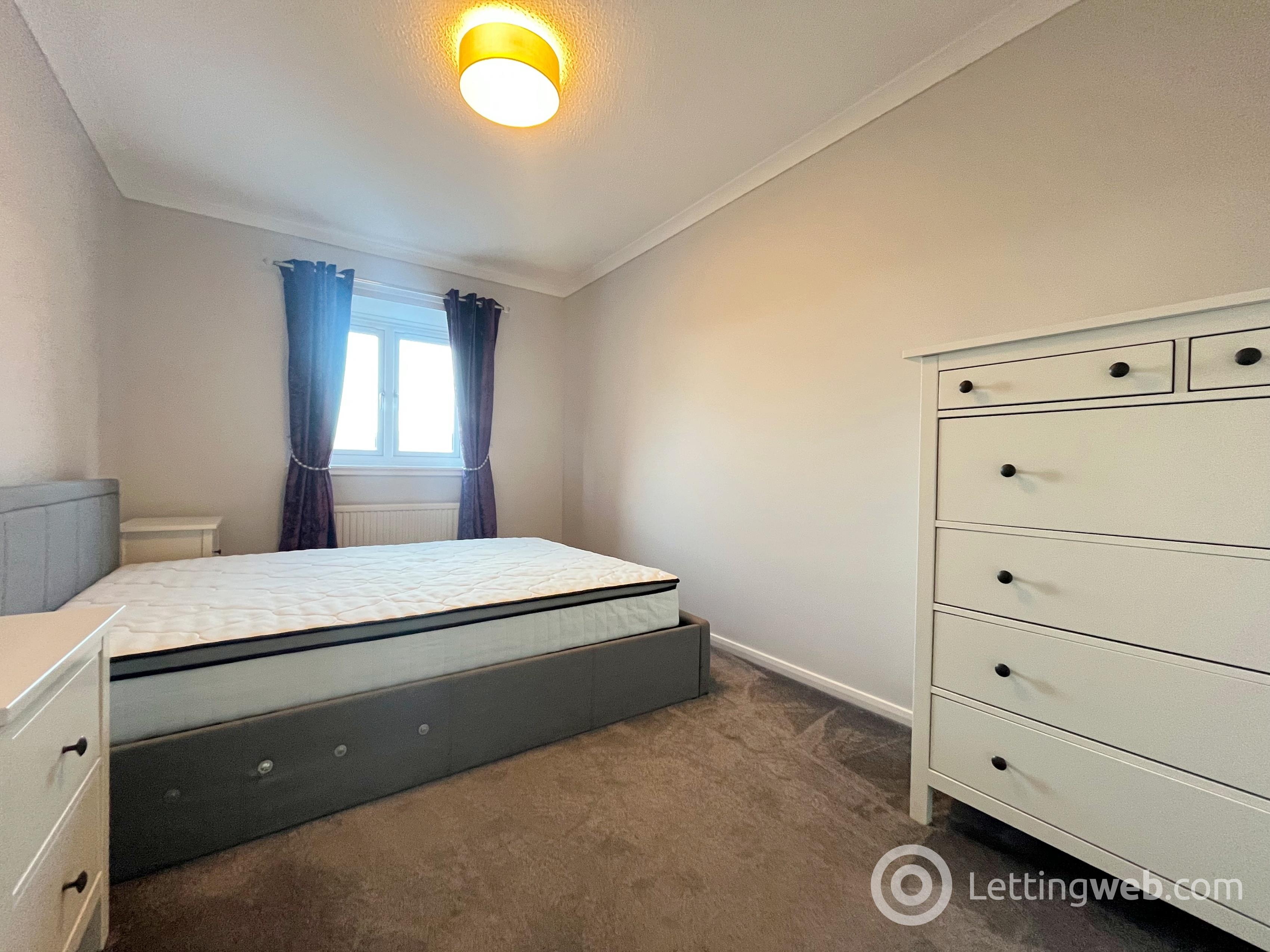 Property to rent in Park View, Strathaven, ML10 6NW