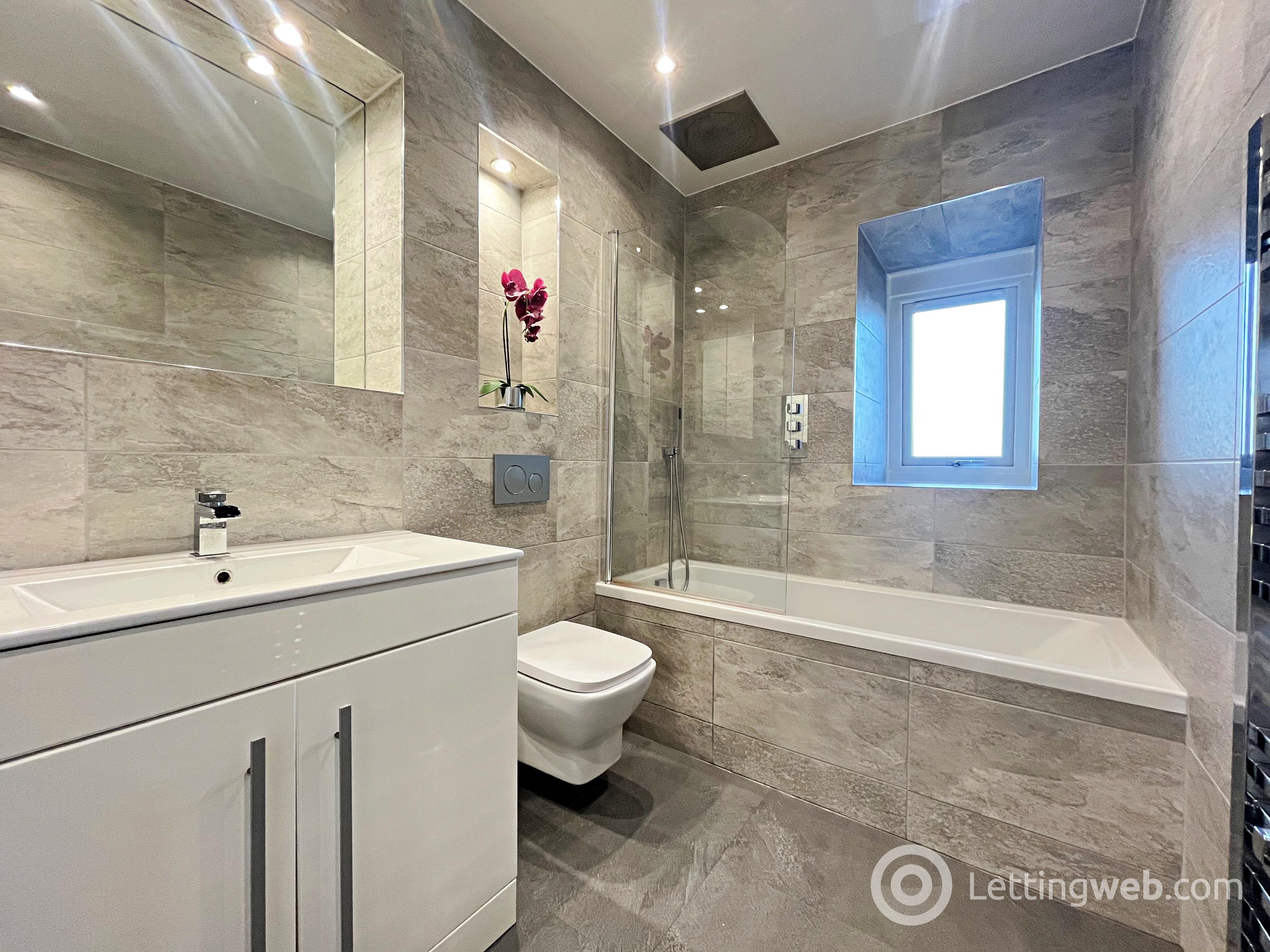 Property to rent in Park View, Strathaven, ML10 6NW