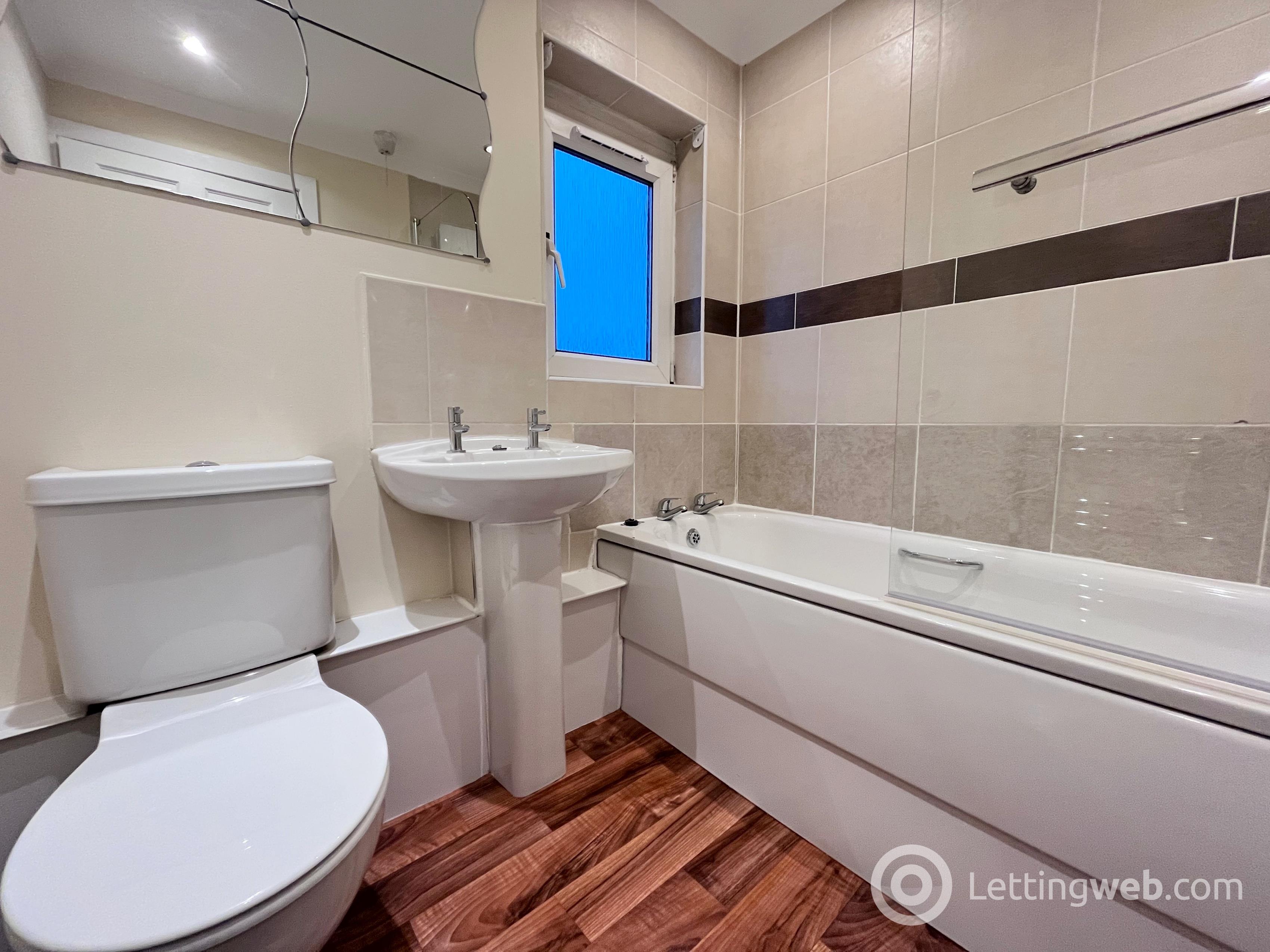 Property to rent in Sweethope Place, Bothwell, Glasgow