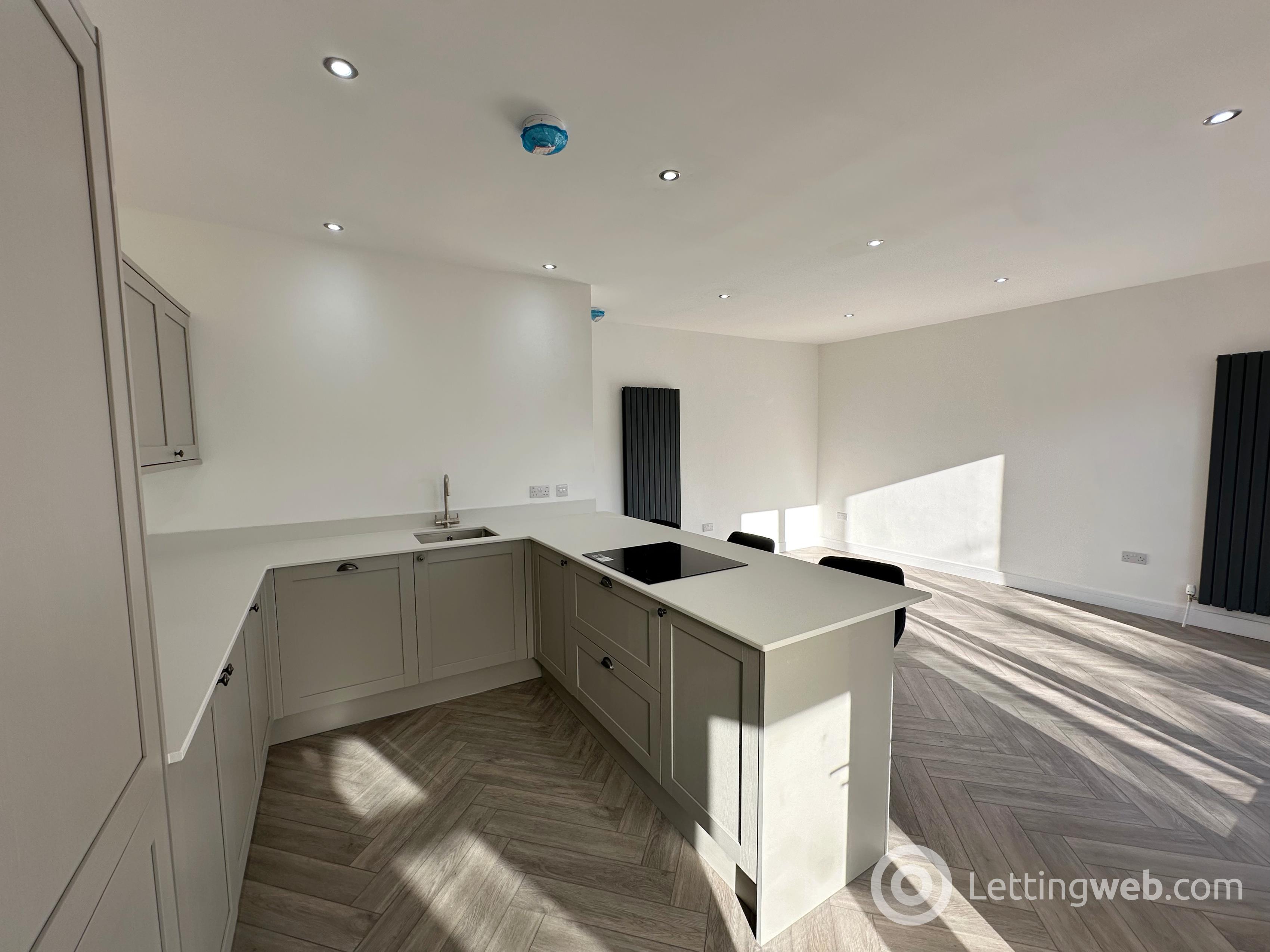 Property to rent in 2 Woodland Gardens, Hamilton, ML3 7JE