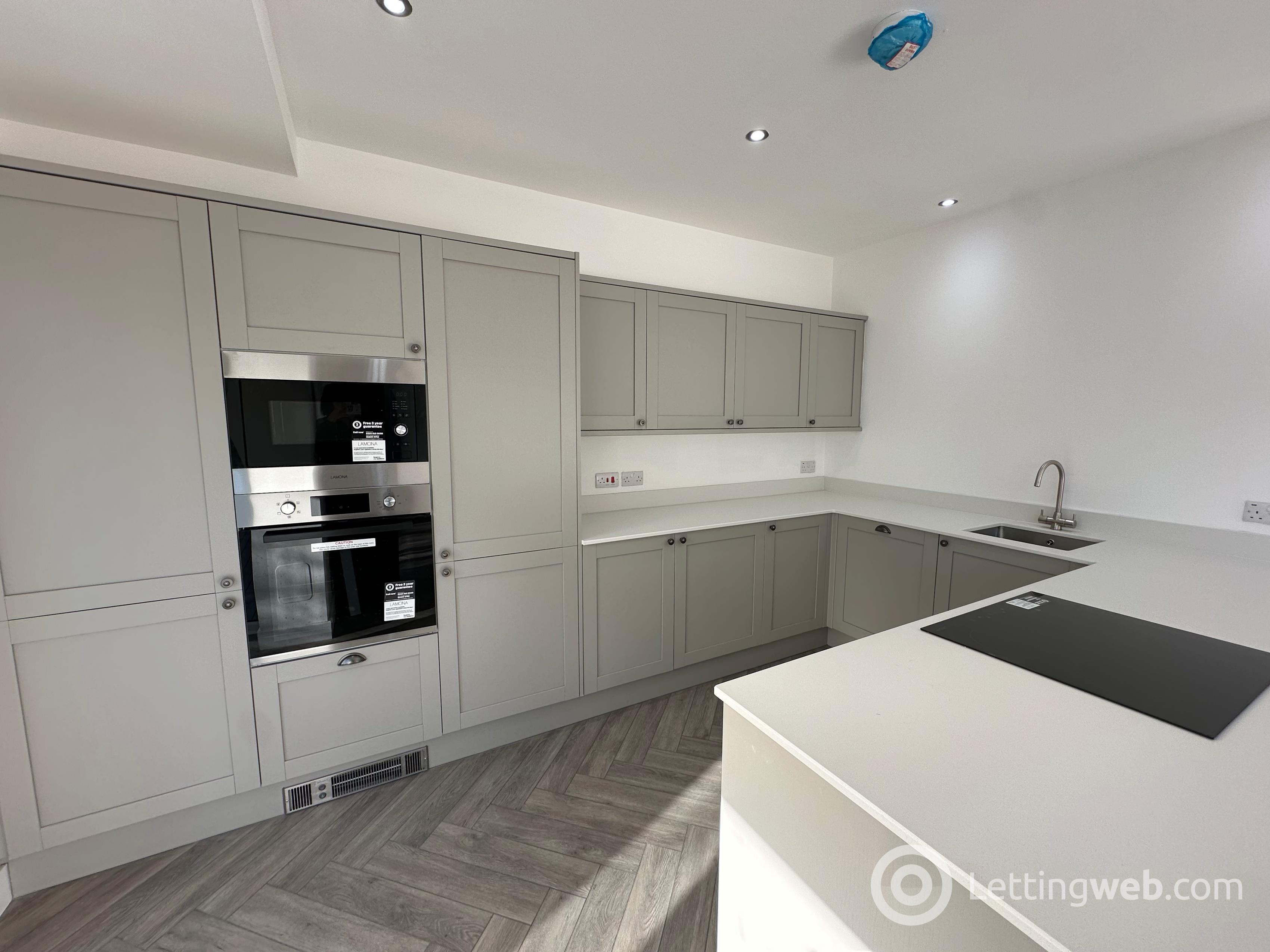 Property to rent in 2 Woodland Gardens, Hamilton, ML3 7JE