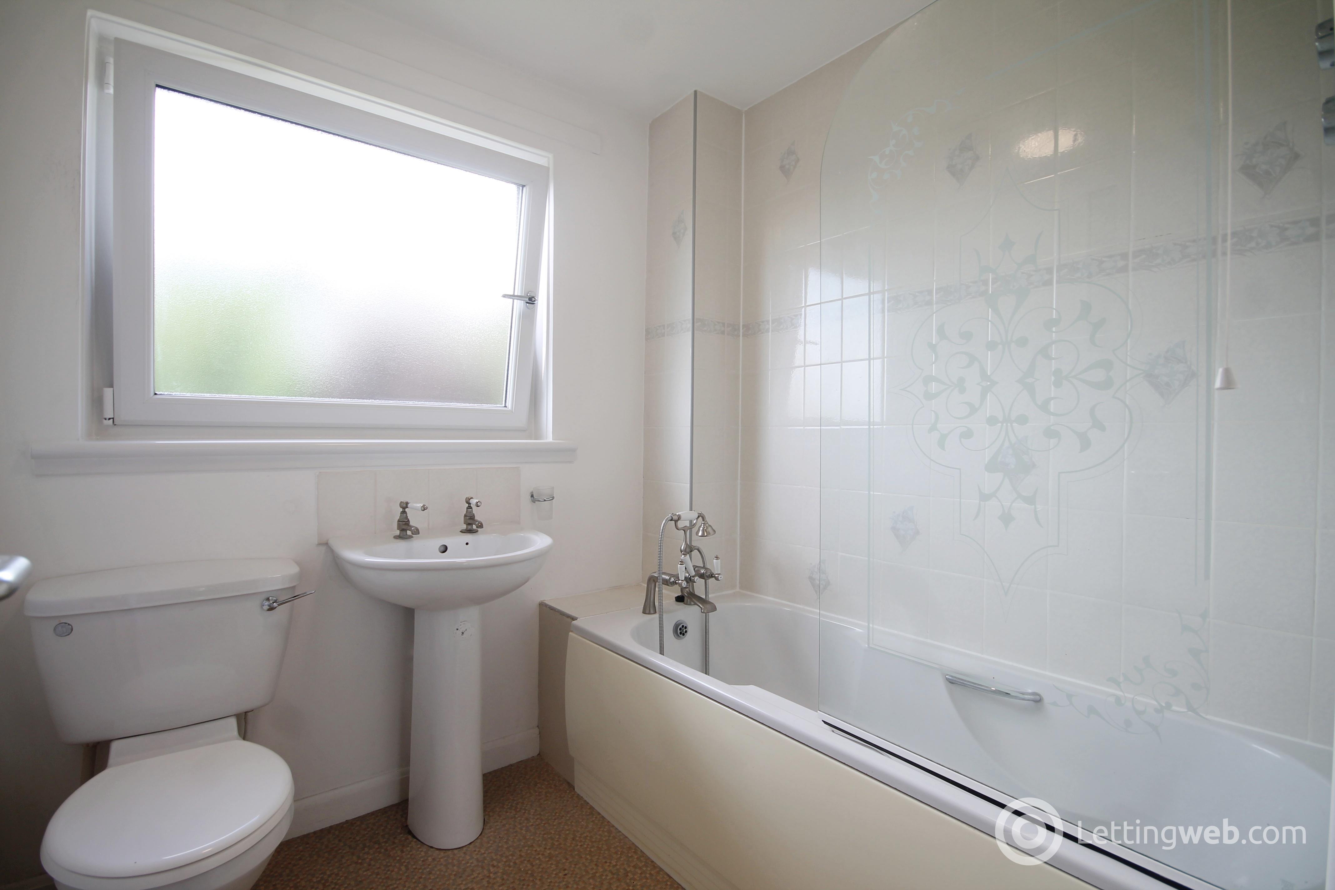 Property to rent in Church Road, Giffnock