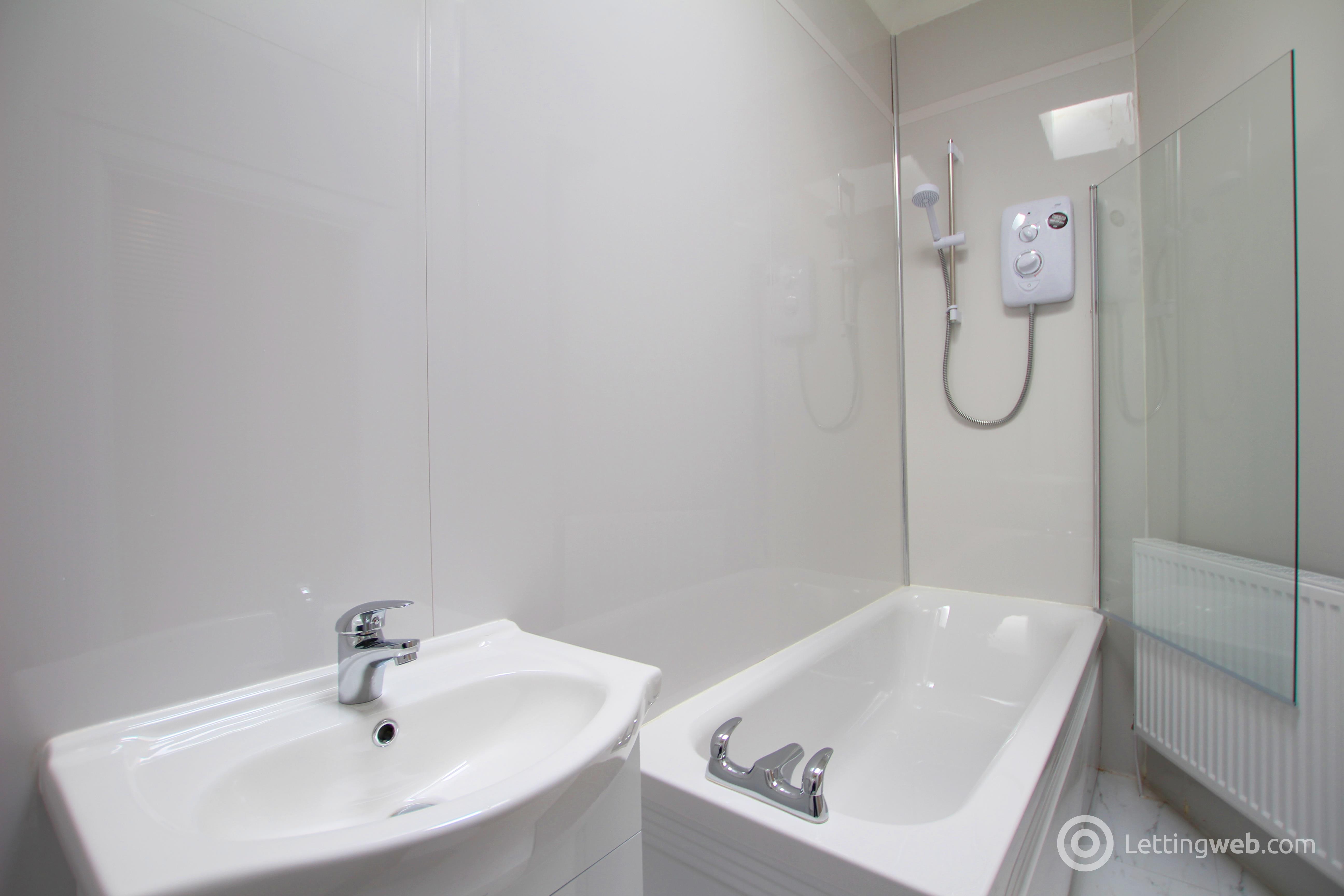 Property to rent in Main Street, Uddingston