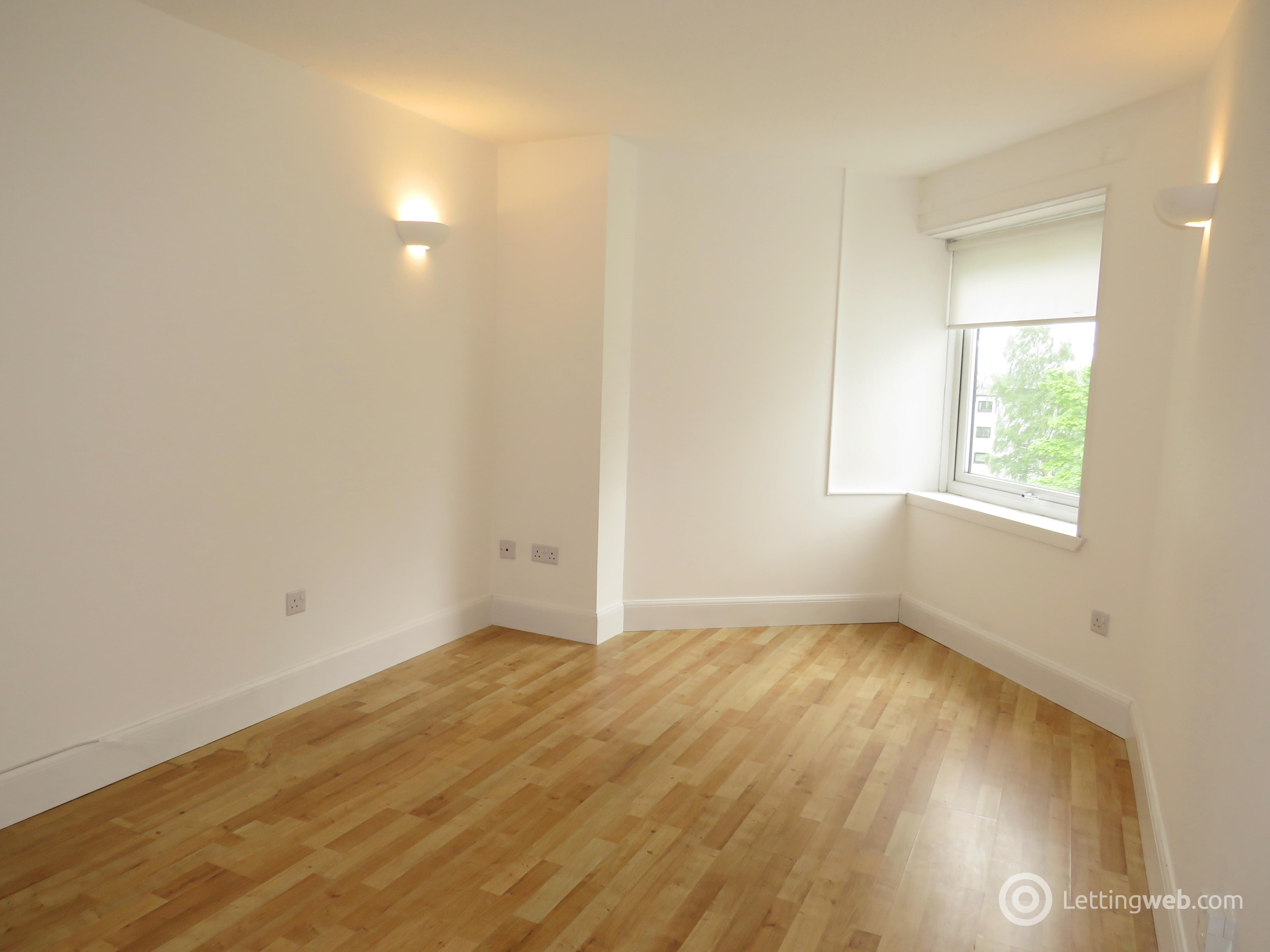 Property to rent in Avon House, The Furlongs, Hamilton