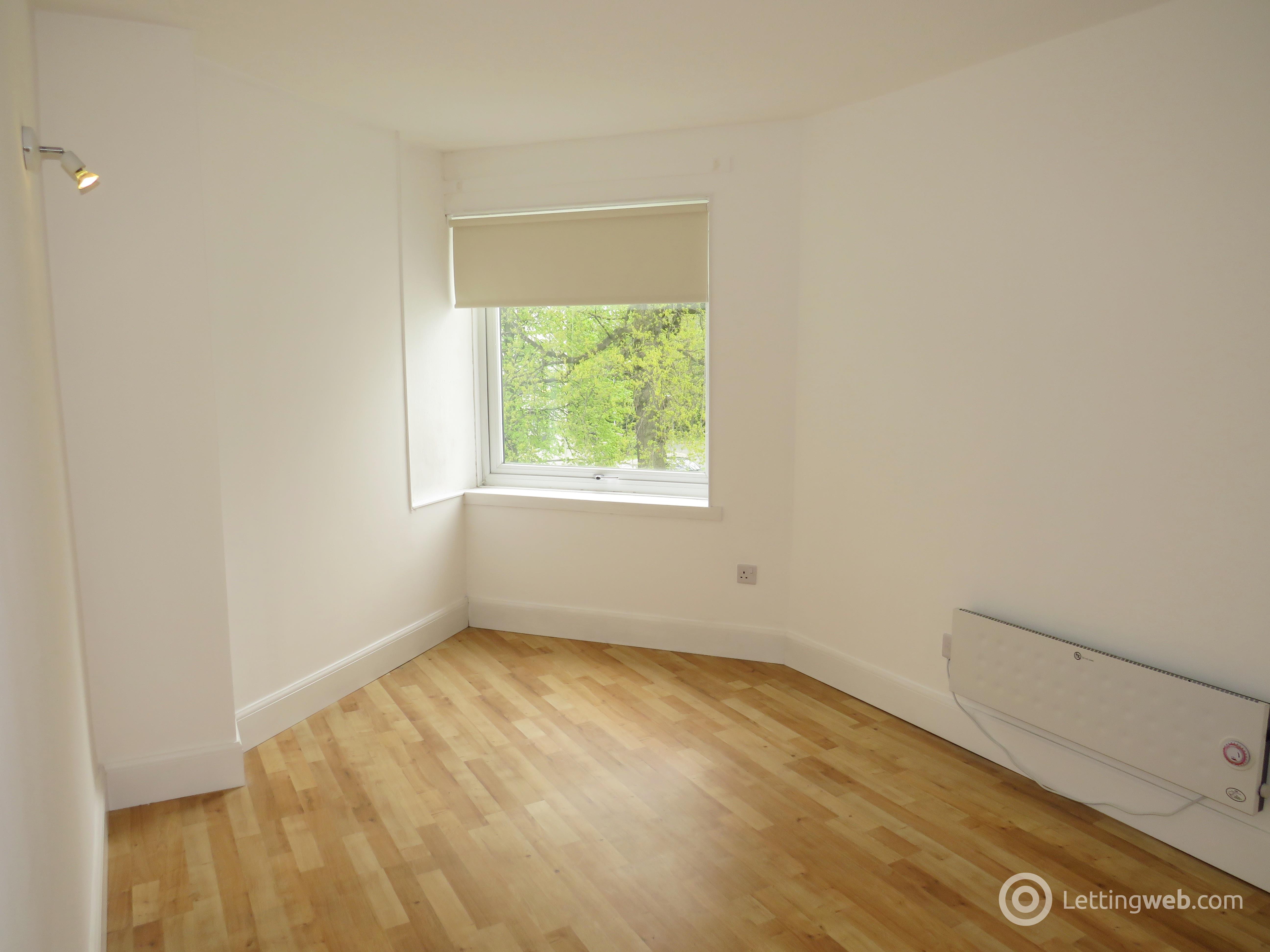 Property to rent in Avon House, The Furlongs, Hamilton