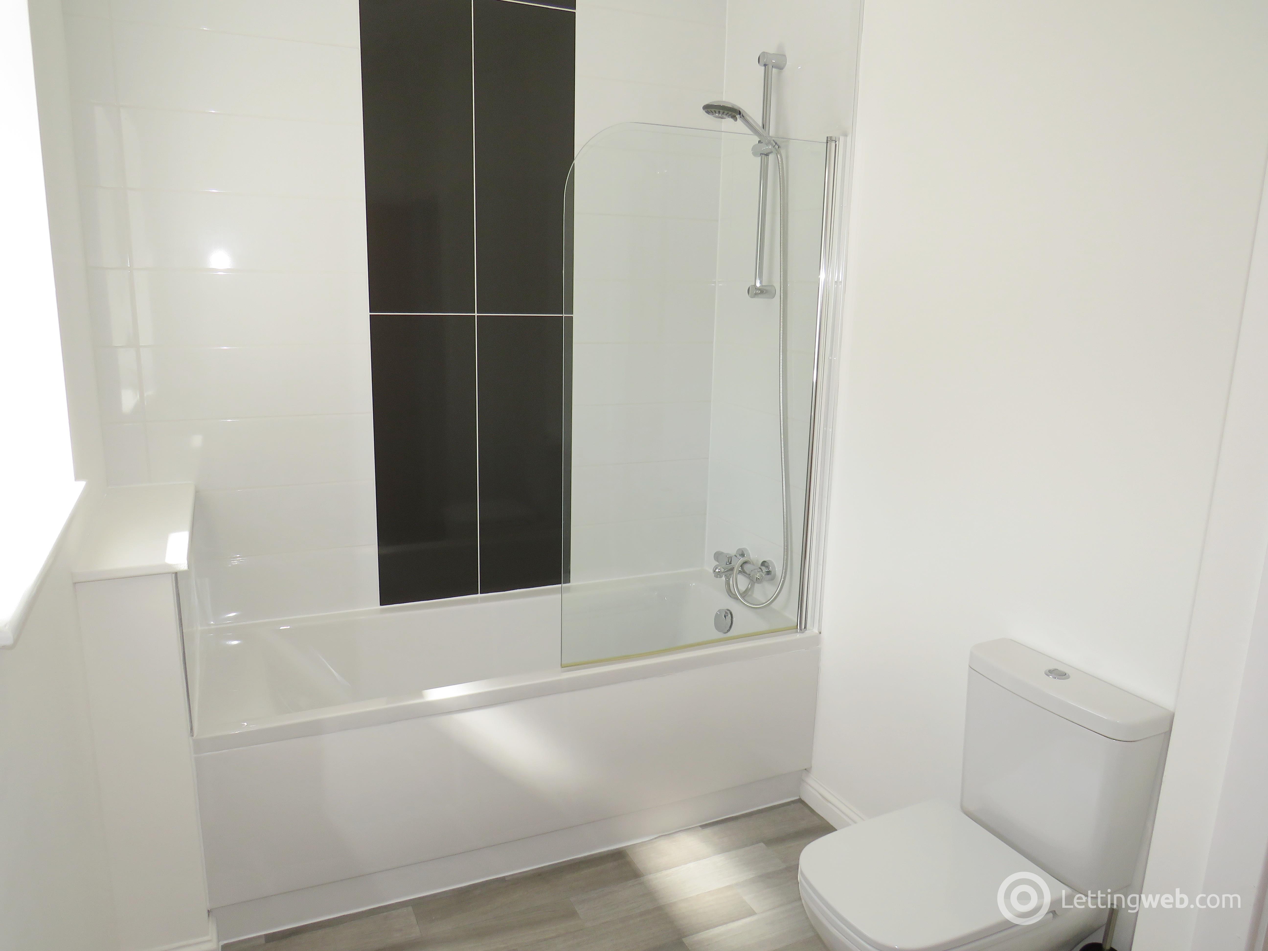 Property to rent in The Cross, Stonehouse