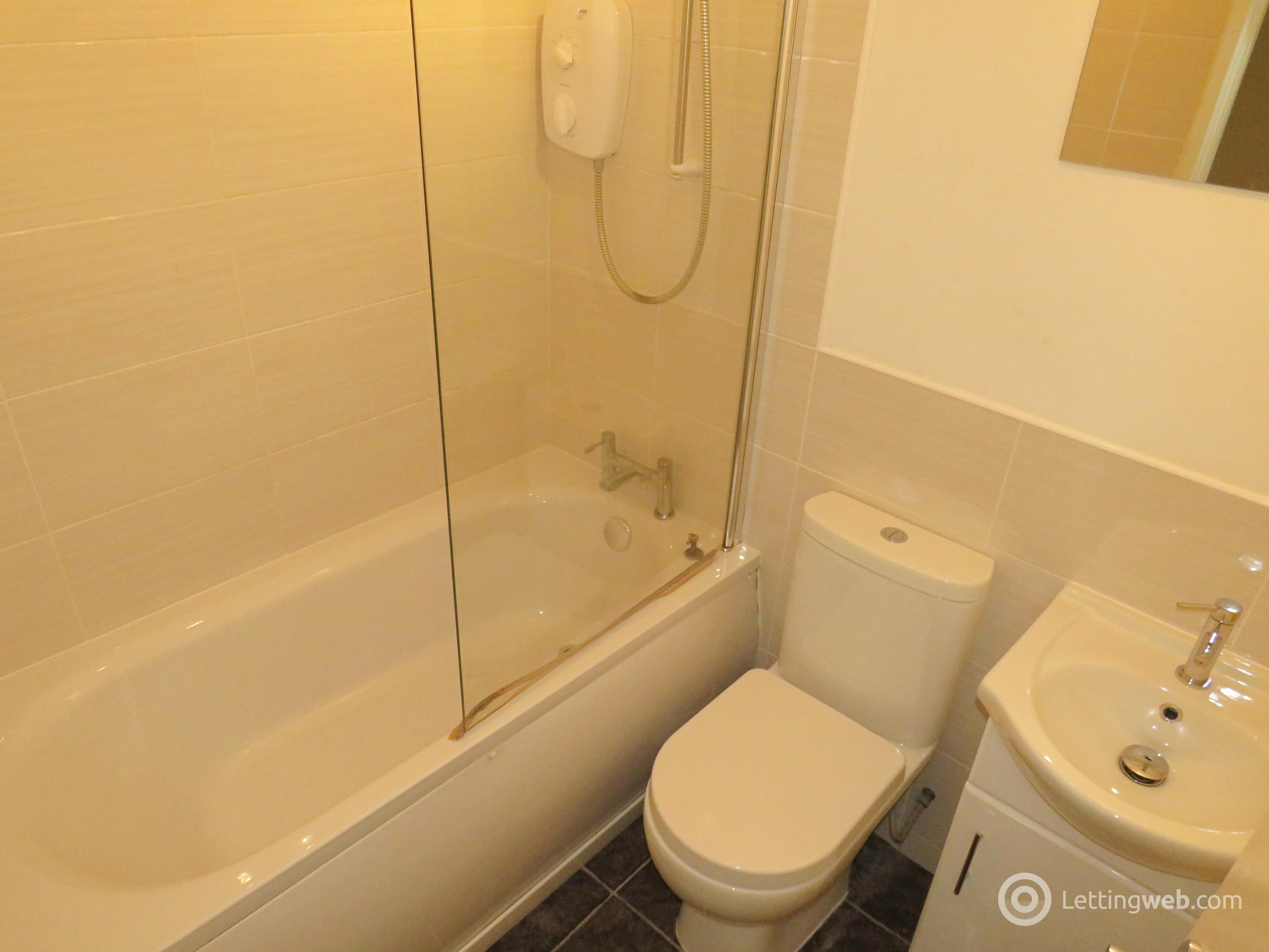 Property to rent in Cadzow House, The Furlongs, Hamilton