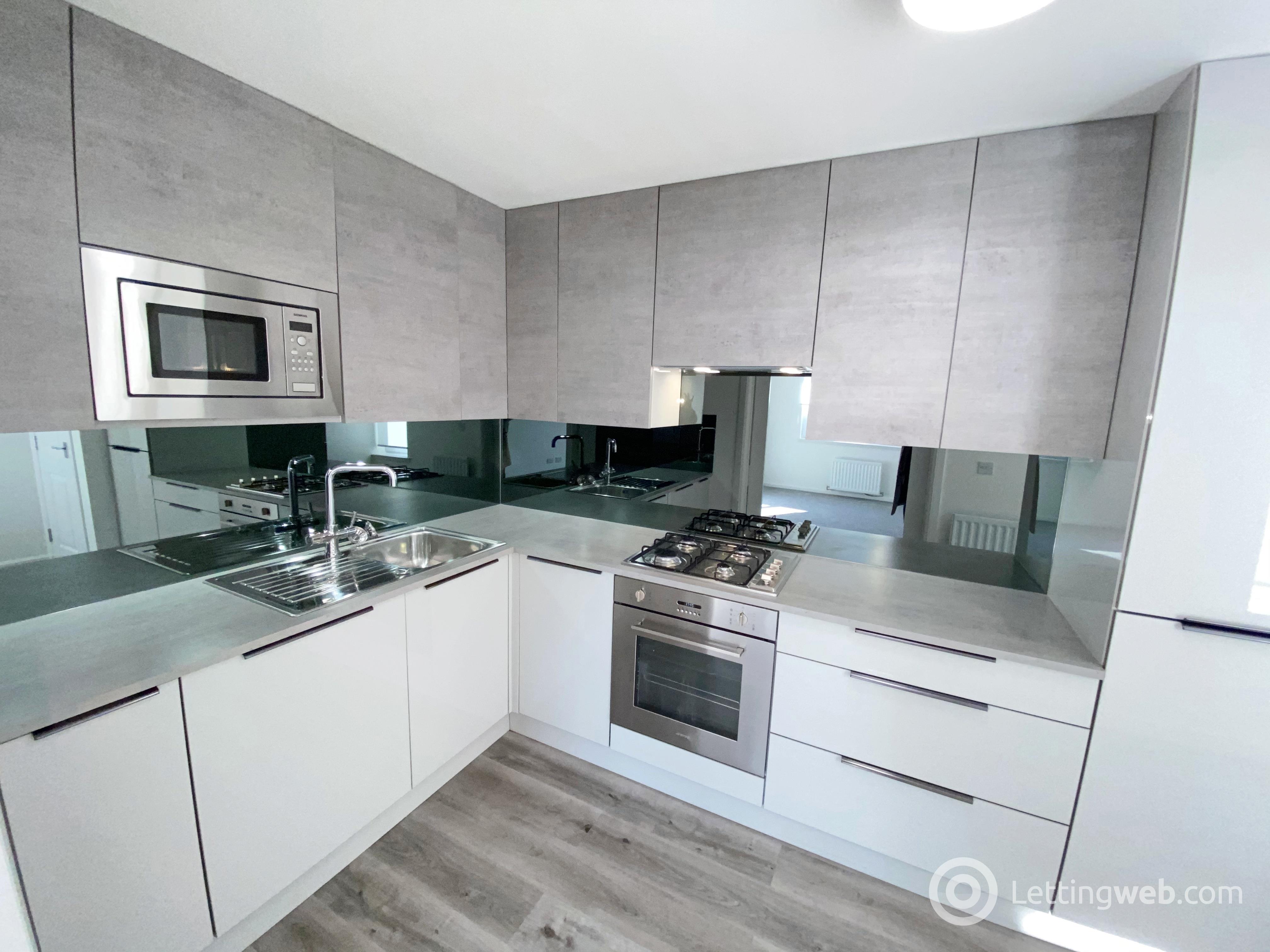 Property to rent in James Weir Grove, Uddingston