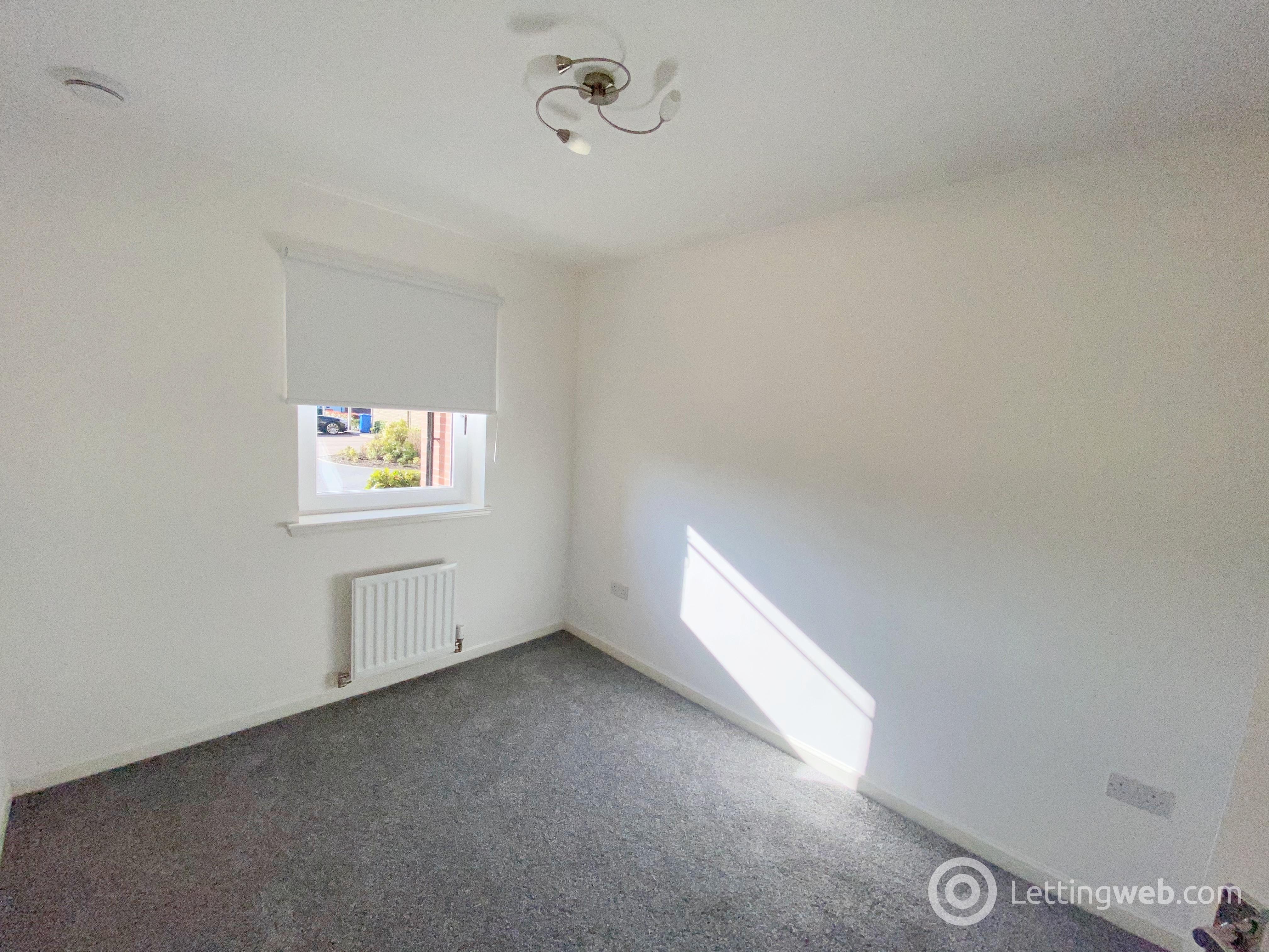 Property to rent in James Weir Grove, Uddingston