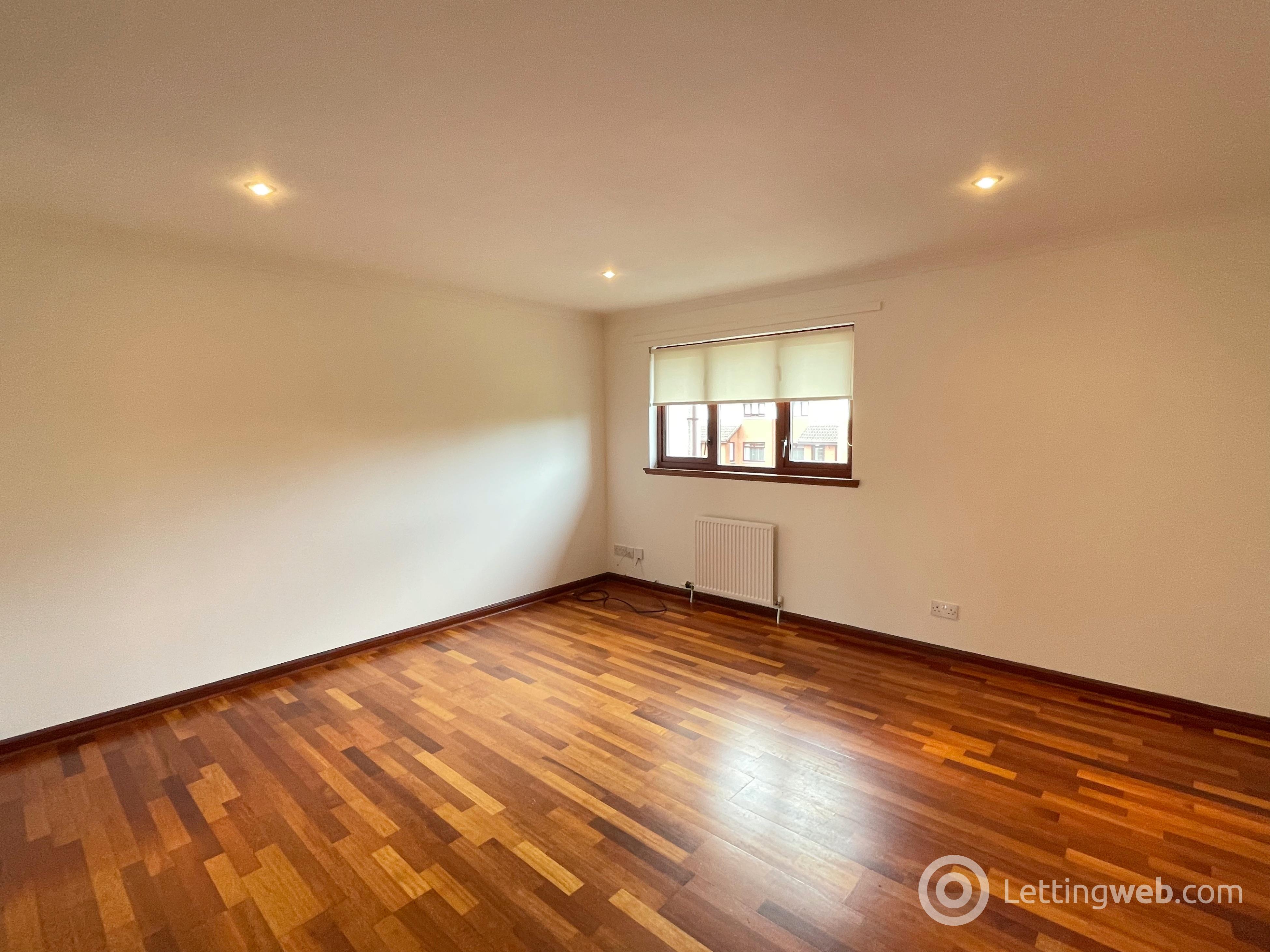 Property to rent in Neilson Court, Hamilton, ML3 7YP