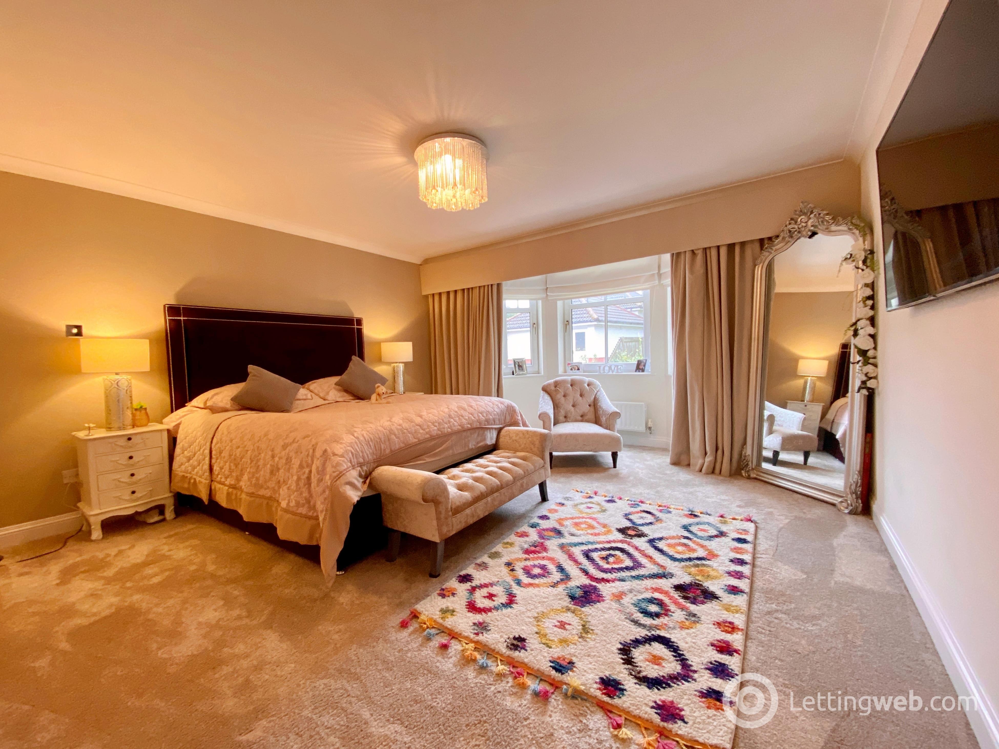 Property to rent in Royal Gardens, Bothwell, Glasgow, G71 8SY