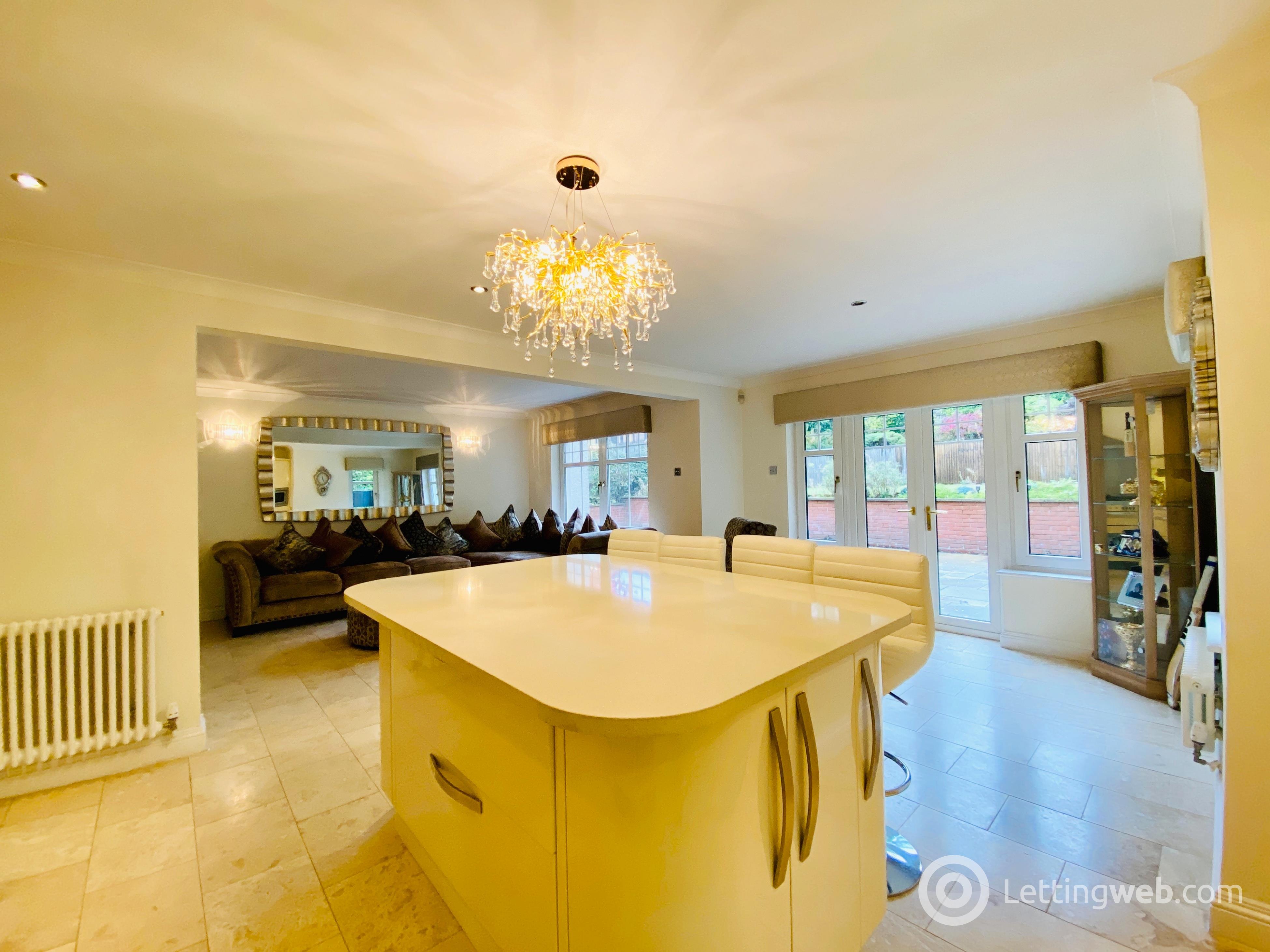 Property to rent in Royal Gardens, Bothwell, Glasgow, G71 8SY