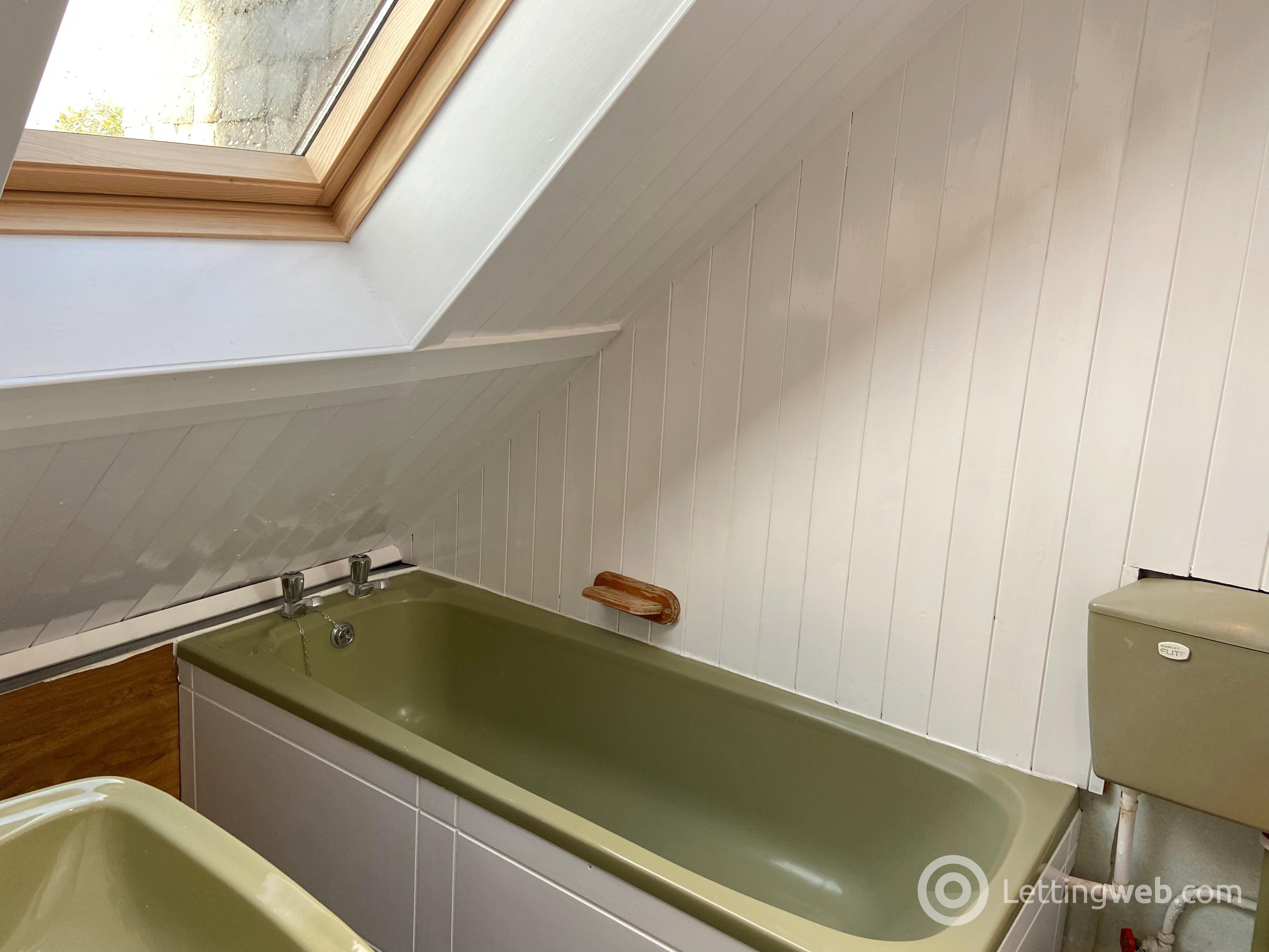 Property to rent in Thomson Street, Strathaven, ML10 6JZ