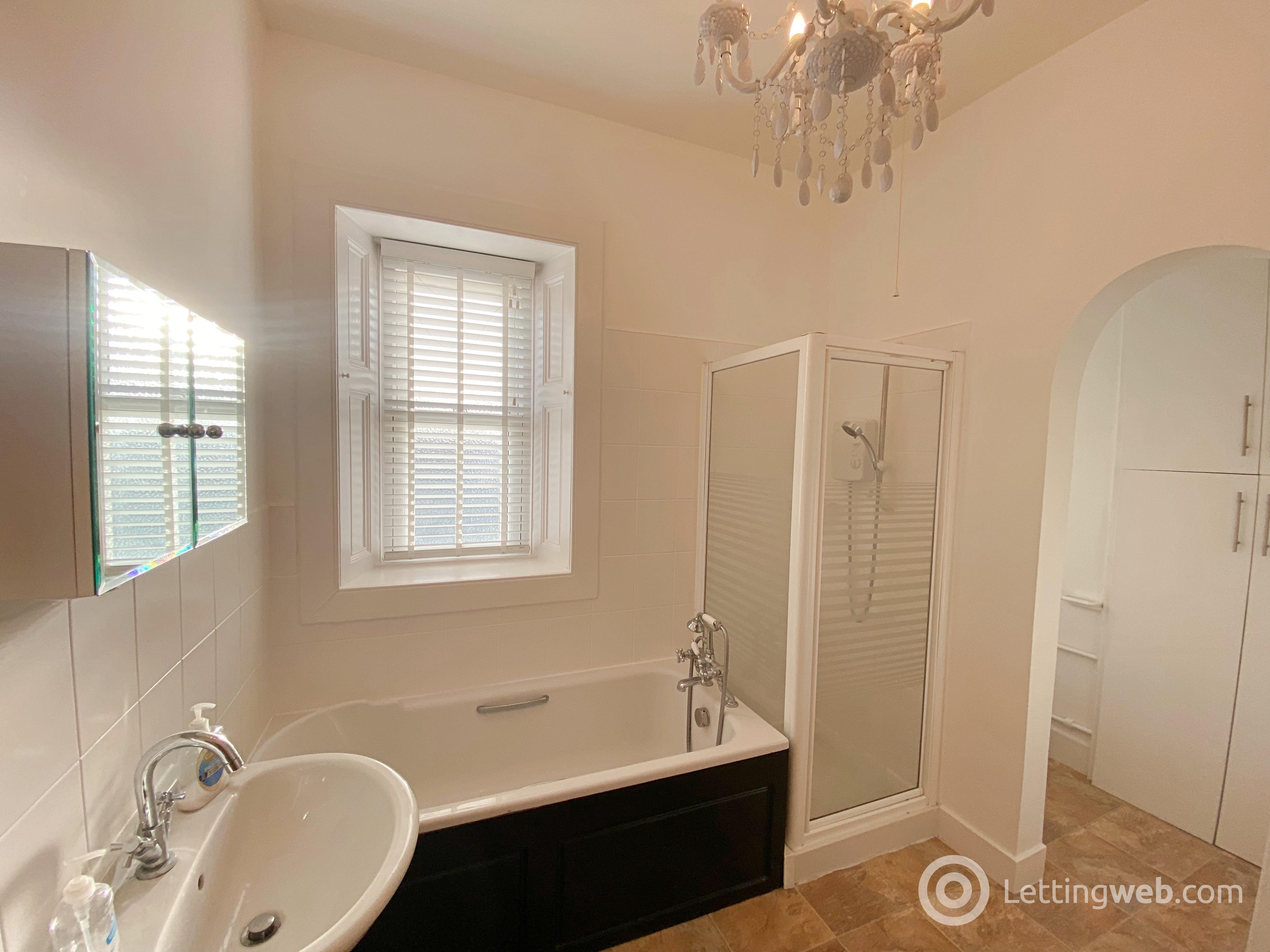 Property to rent in Fife Crescent, Bothwell, Glasgow, G71 8DG