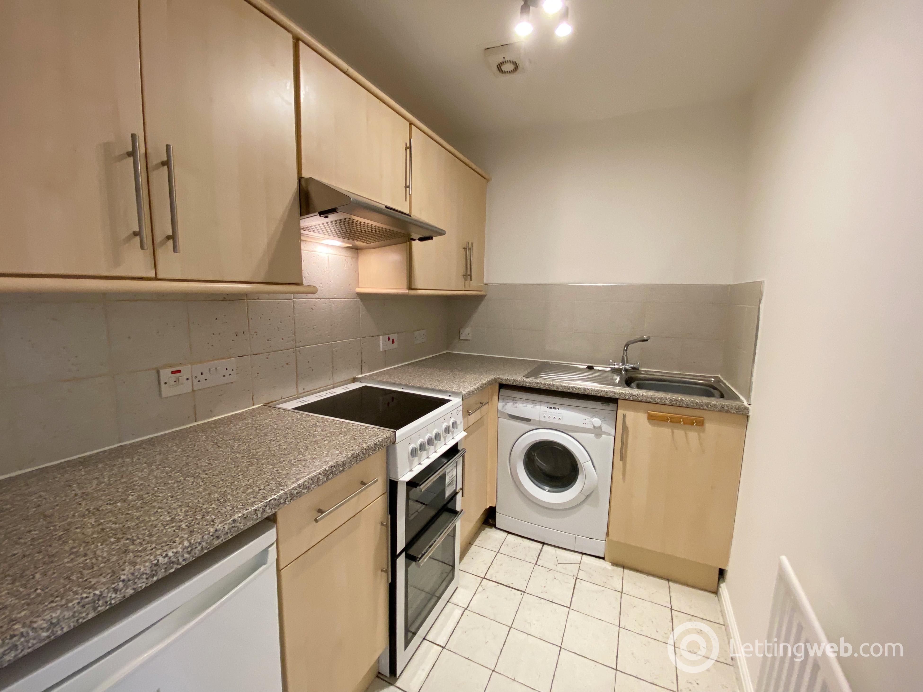 Property to rent in Bramley Place, Airdrie