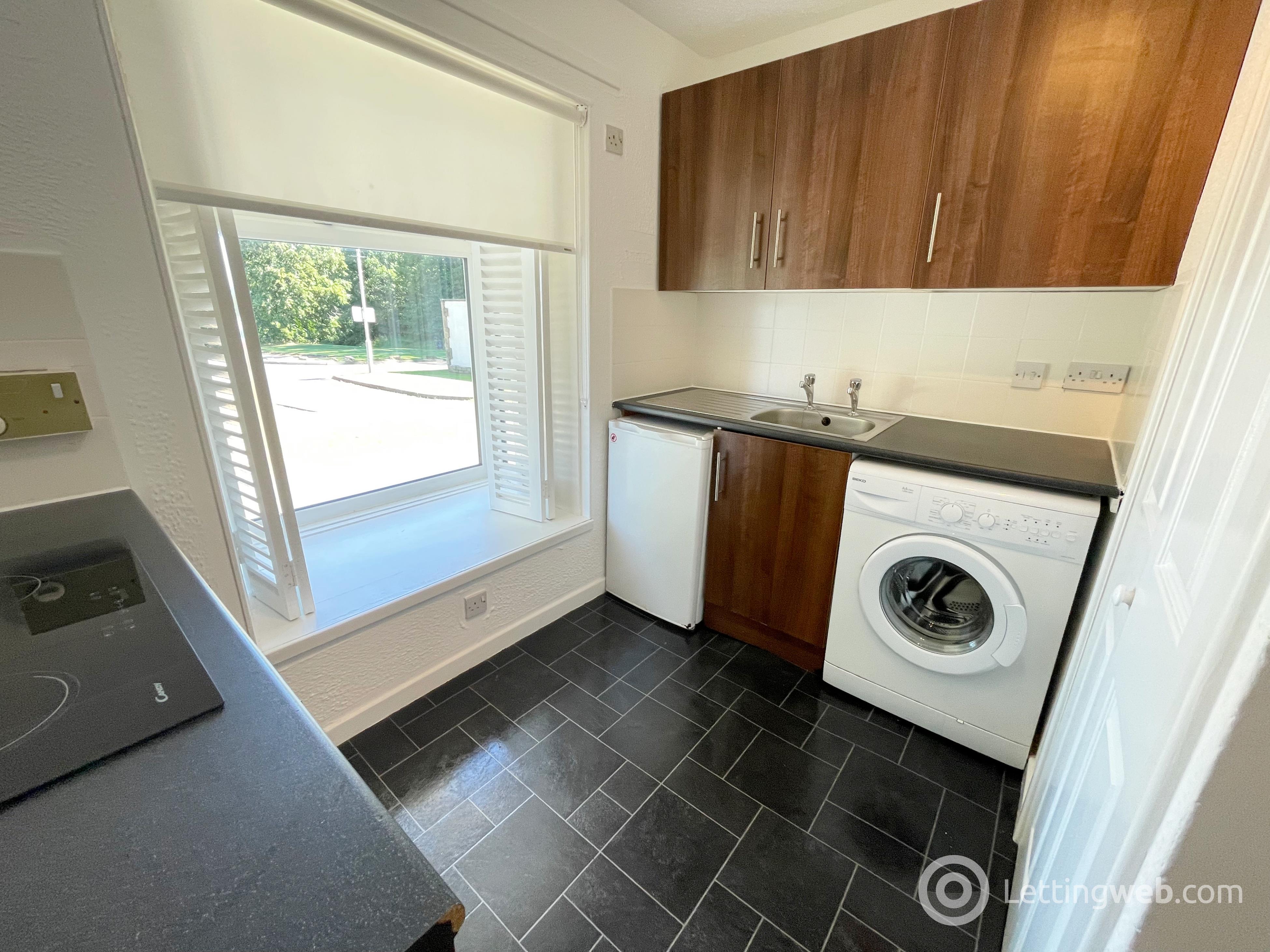Property to rent in Brandon House, The Furlongs, Hamilton, ML3 0DJ