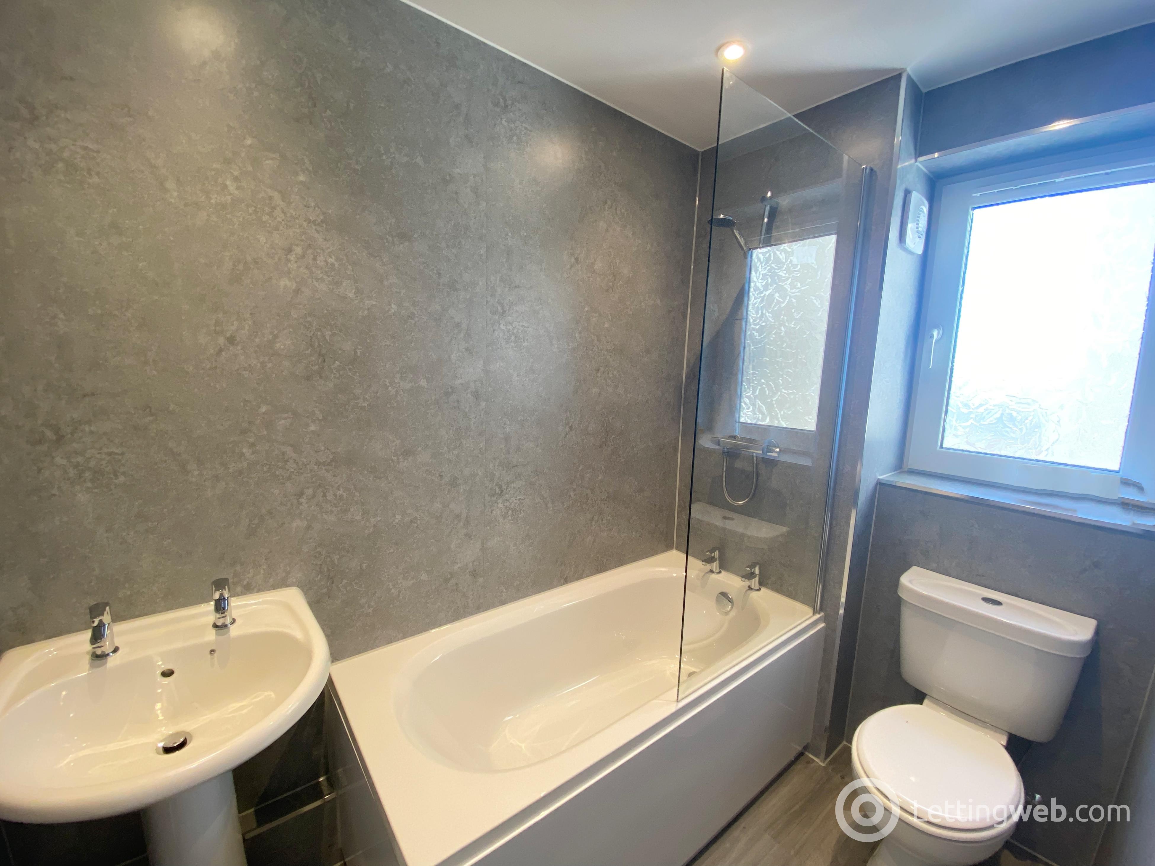 Property to rent in Dunglass Avenue, East Kilbride, Glasgow, G74 4EG