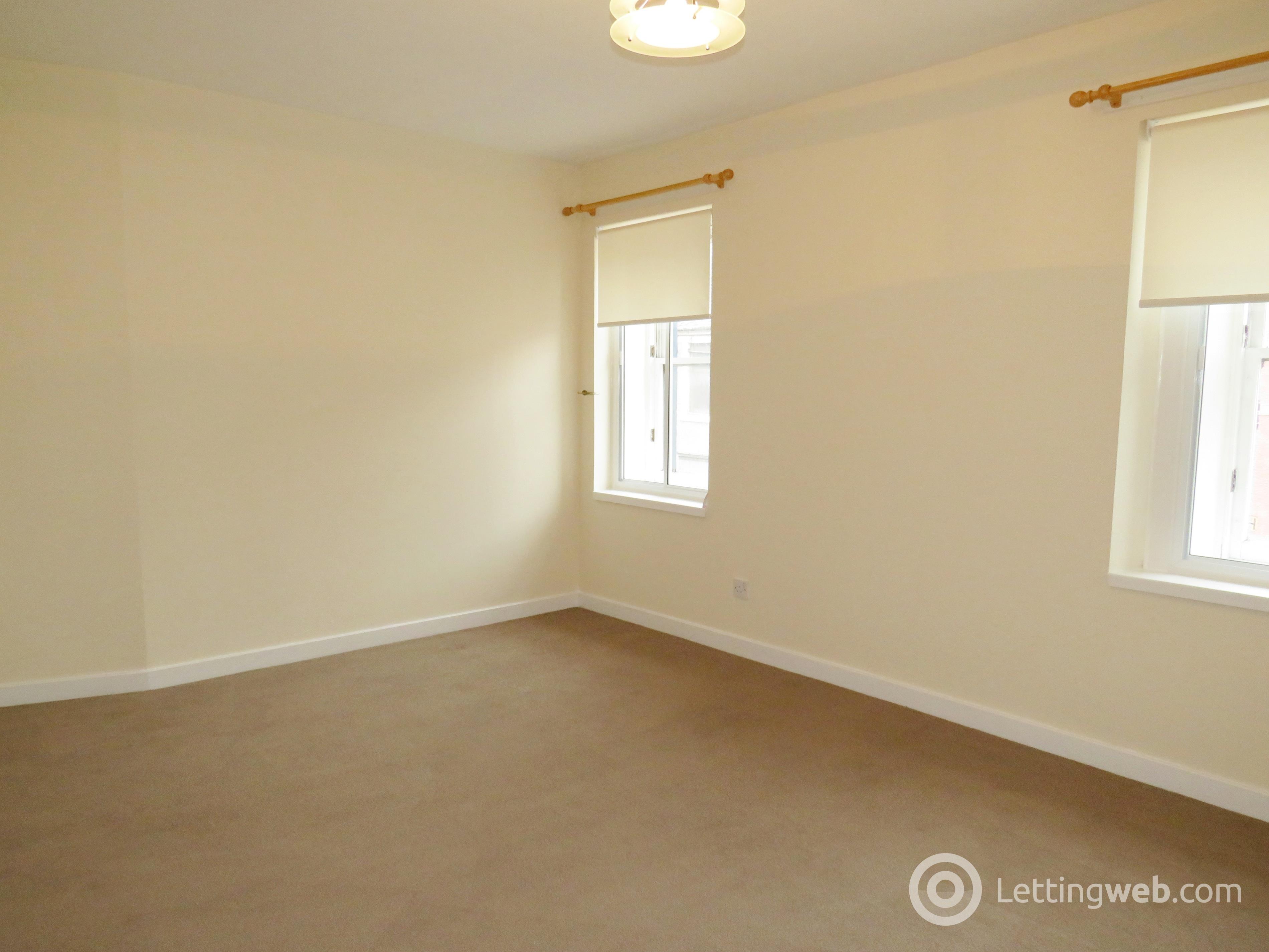 Property to rent in Kirk Street, Strathaven