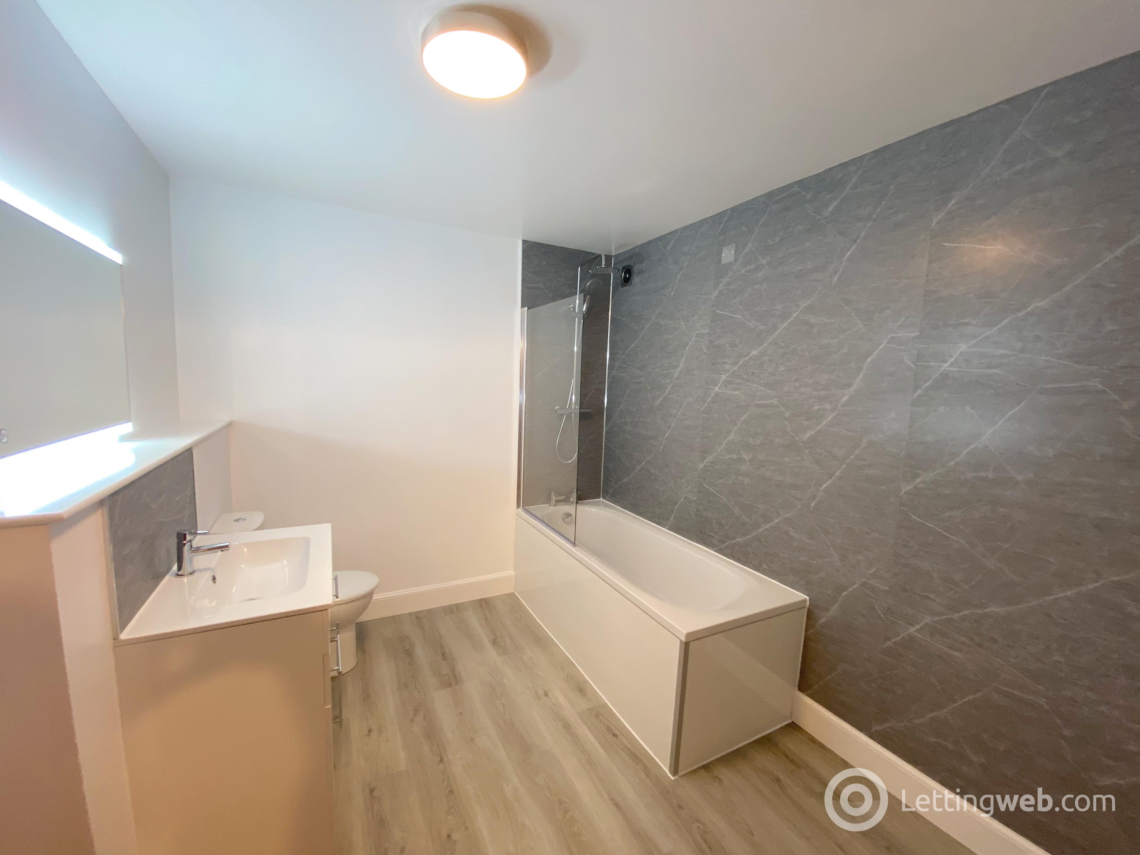 Property to rent in The Lindens, Bothwell, Glasgow, G71 8LS